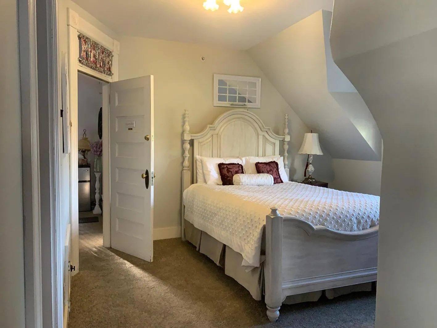 Bedroom, Bed in Haterleigh Heritage Inn