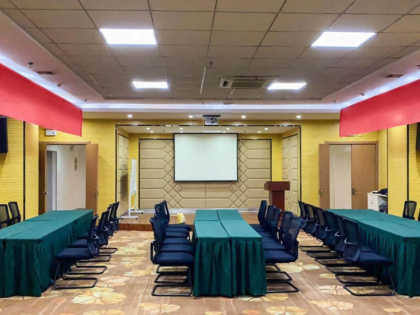 Metropolo Hotel Zhenjia Wanda Plaza Railway Station