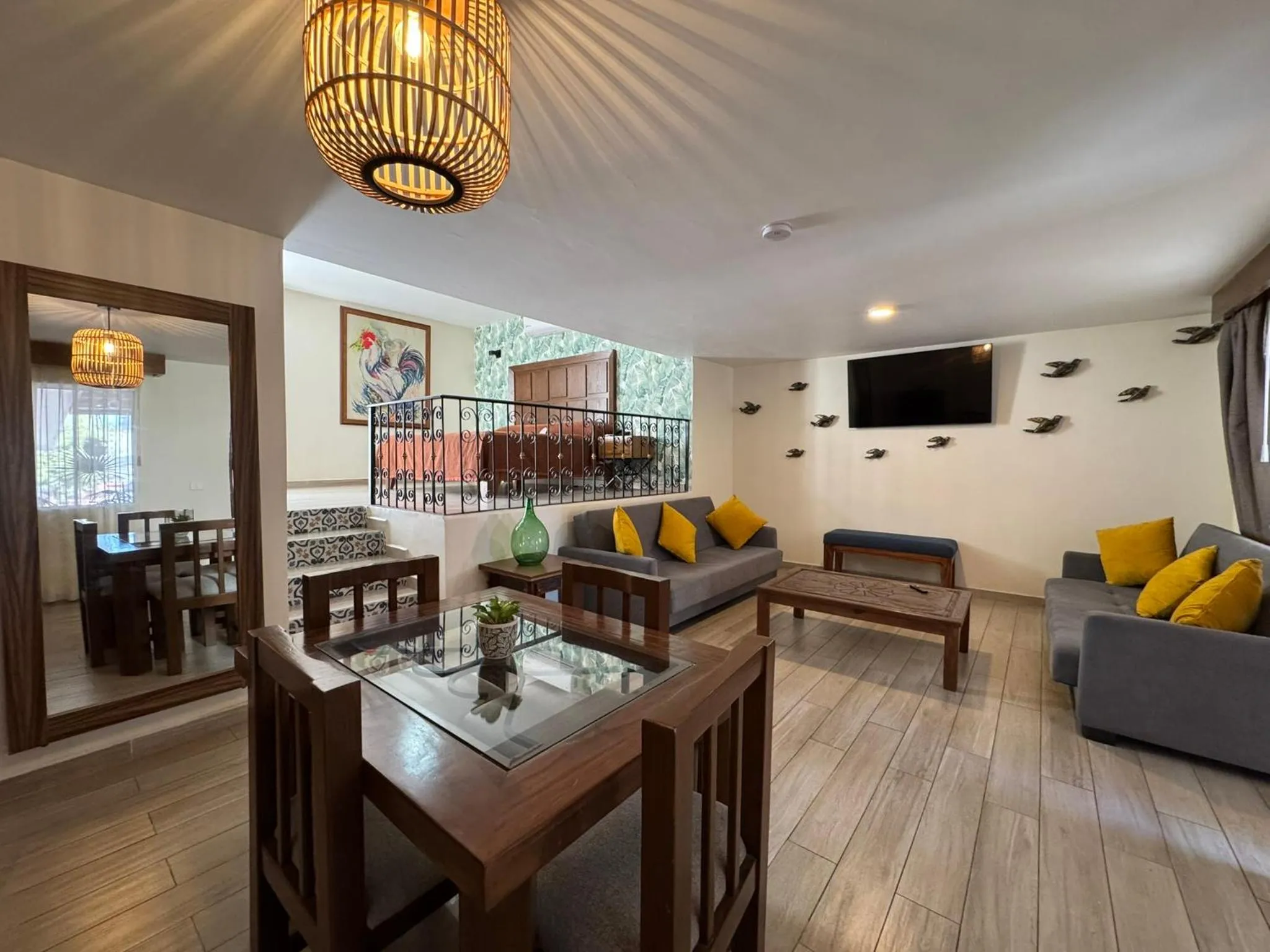 TV and multimedia in Hotel Isabel