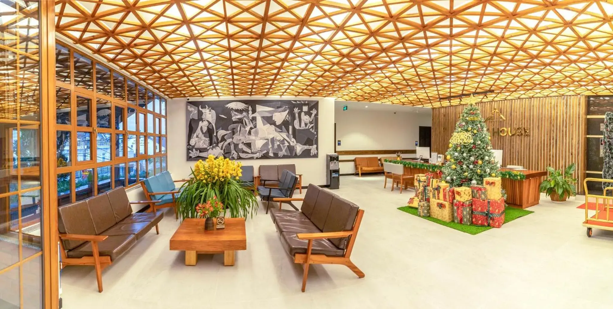 Lobby or reception in Brick House Dalat Hotel Lobby or reception in Brick House Dalat Hotel