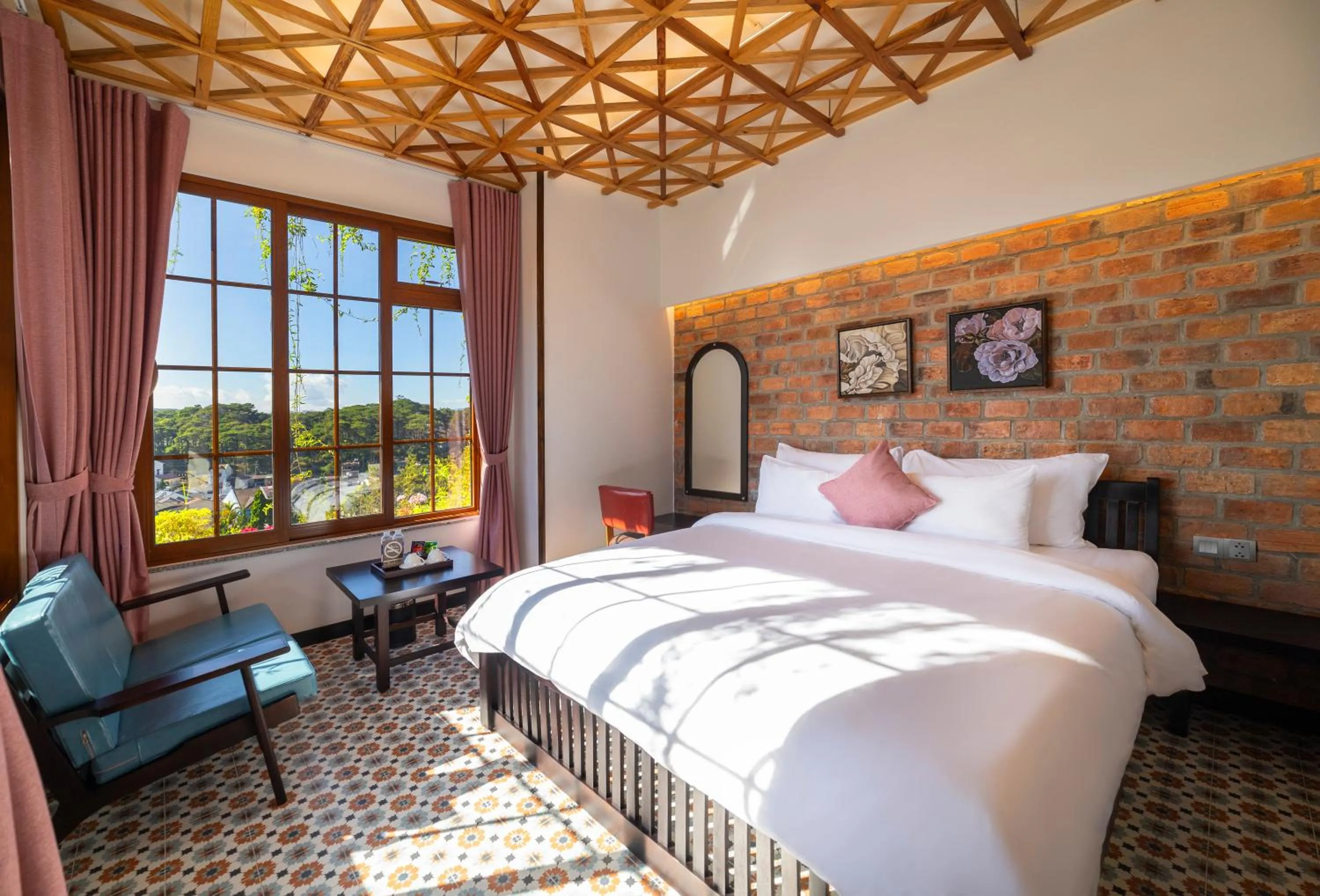 Bedroom, Bed in Brick House Dalat Hotel