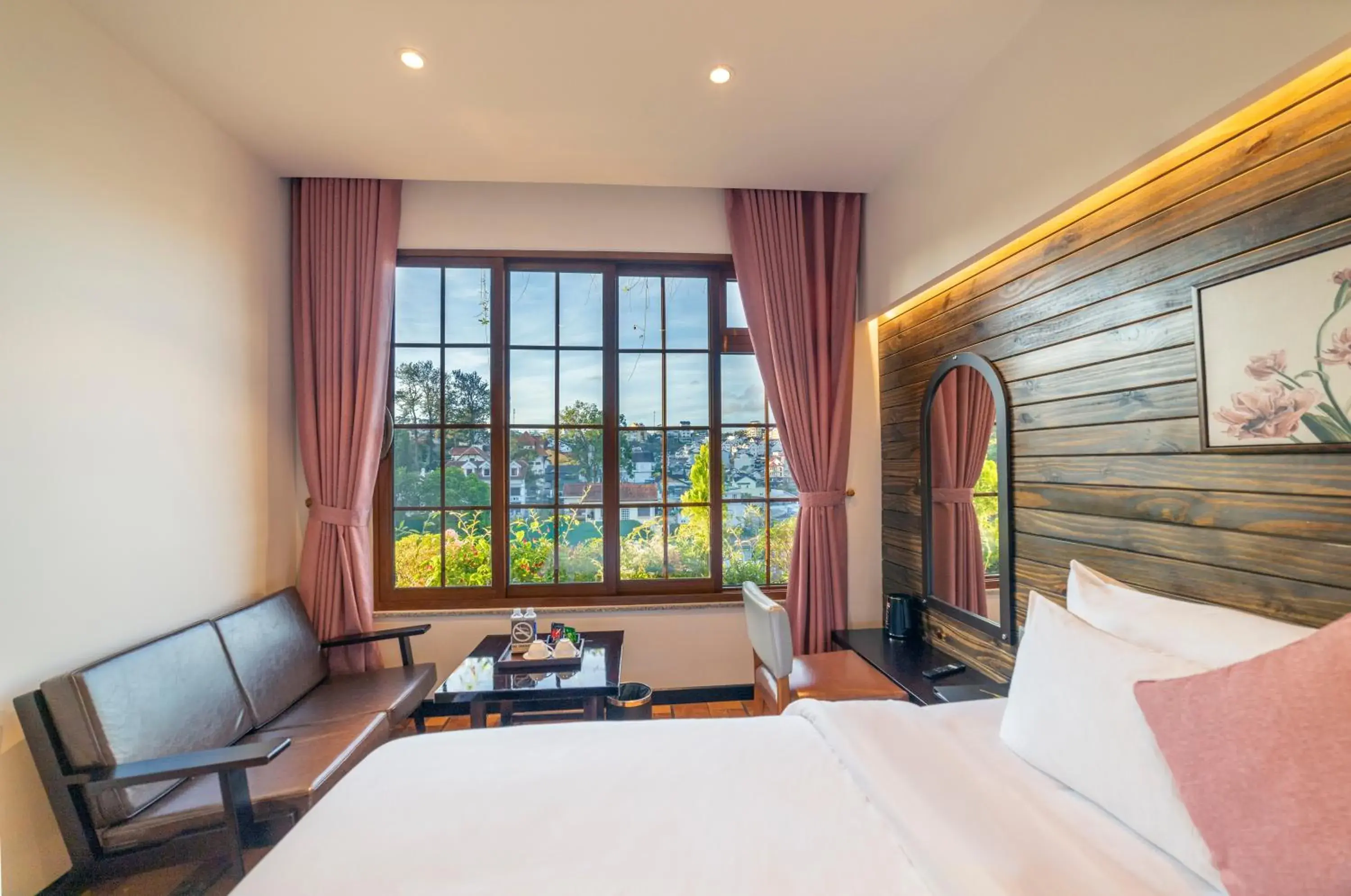 Bed in Brick House Dalat Hotel Bed in Brick House Dalat Hotel