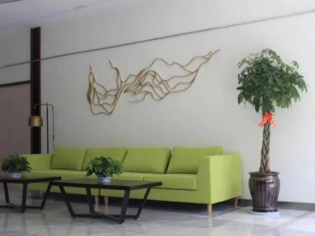 JinJiang Inn Fashion Zhenjiang Dagang Pingchang Road