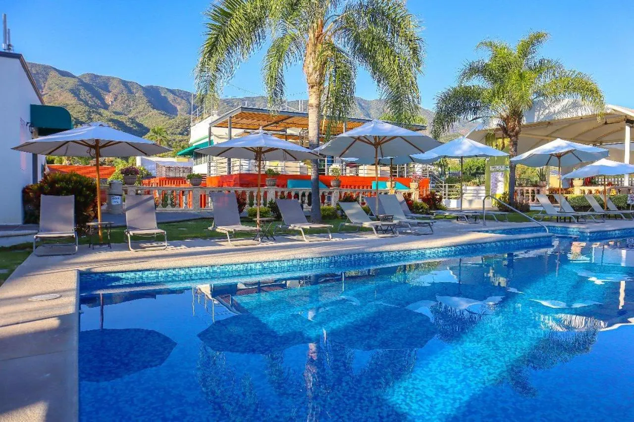 Swimming pool in Hotel del Pescador