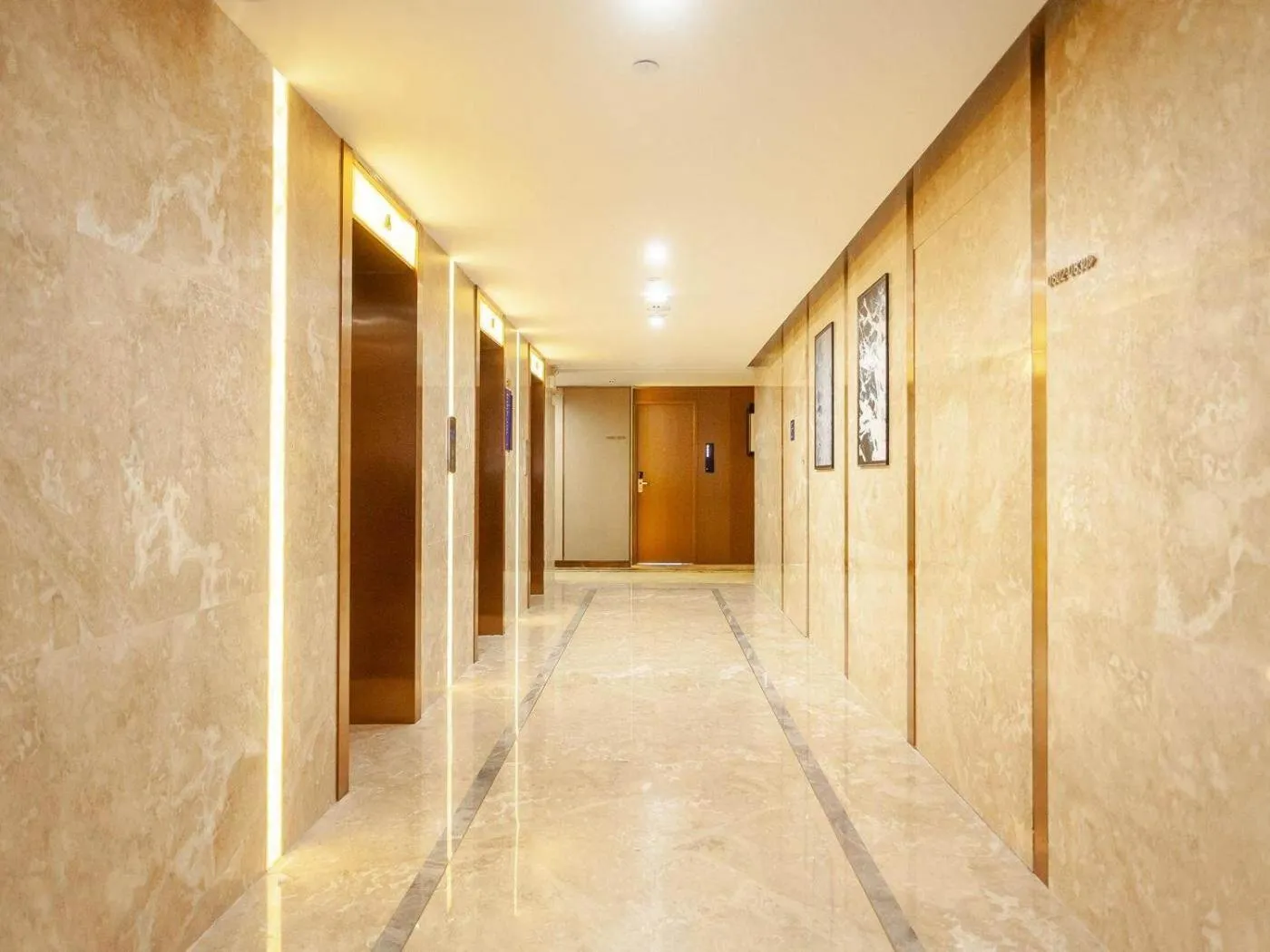 Kyriad Marvelous Hotel Weihai Railway Station