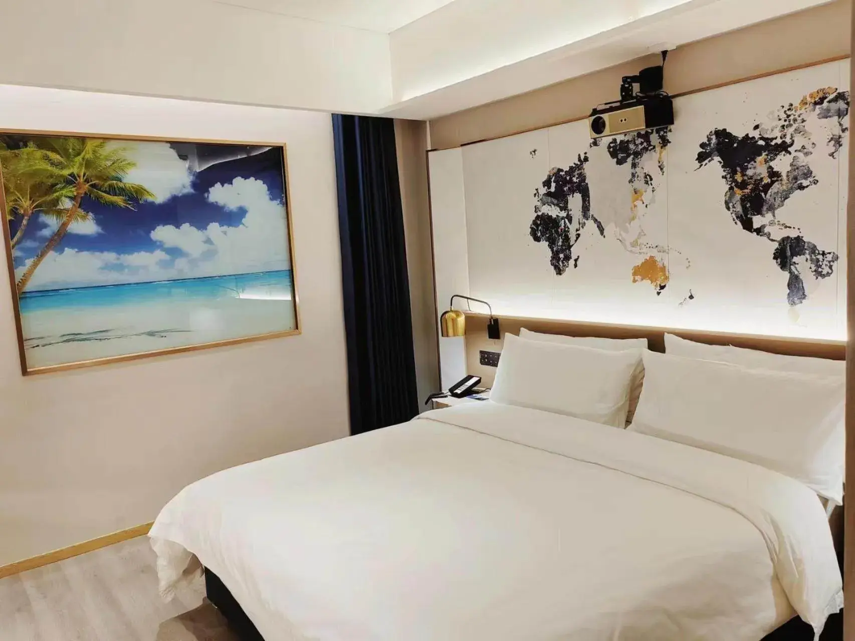 Bed in Kyriad Marvelous Hotel Weihai Happy Gate Weigao Plaza Bed in Kyriad Marvelous Hotel Weihai Happy Gate Weigao Plaza