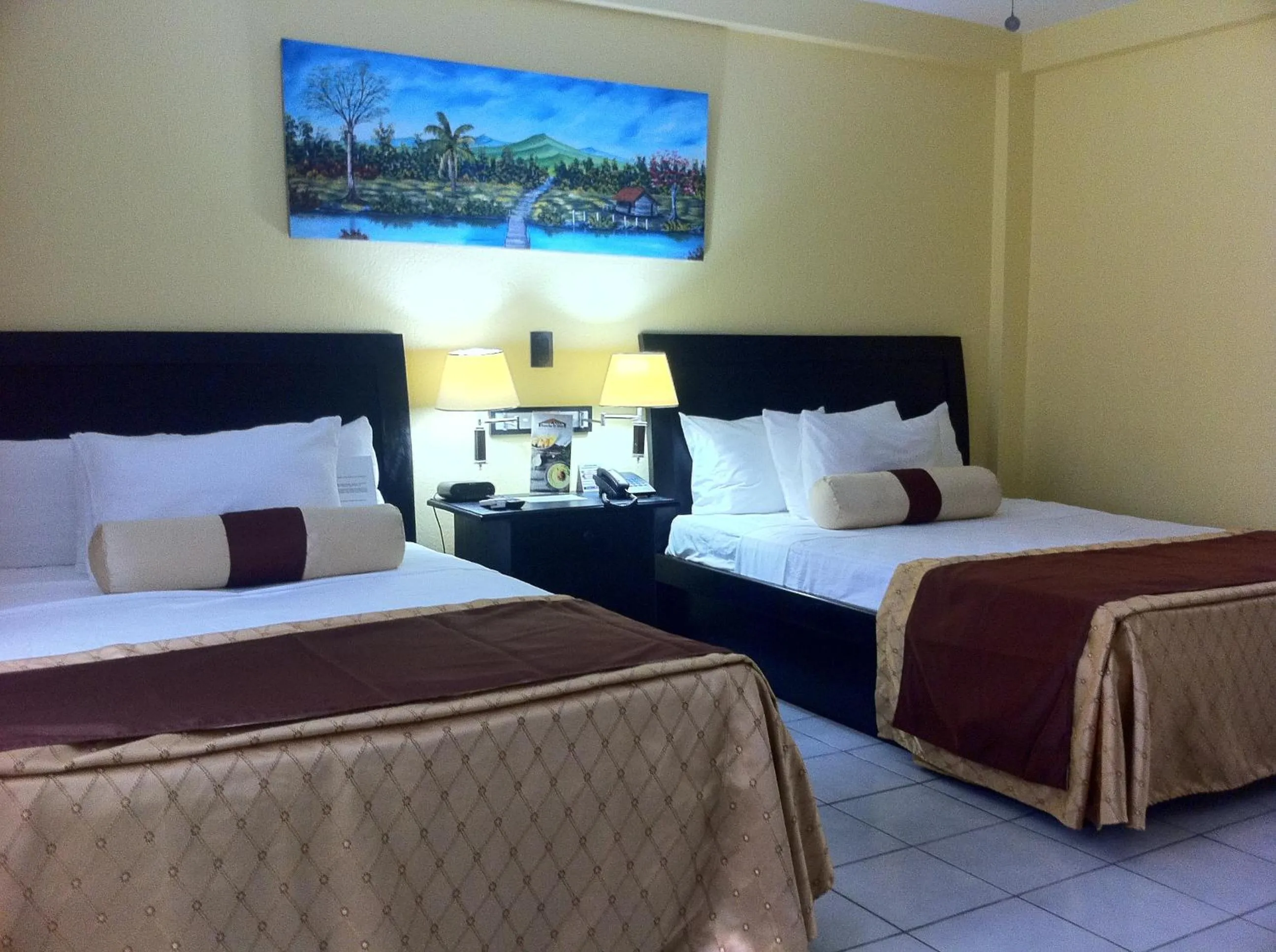 Bed in Best Western El Sitio Hotel