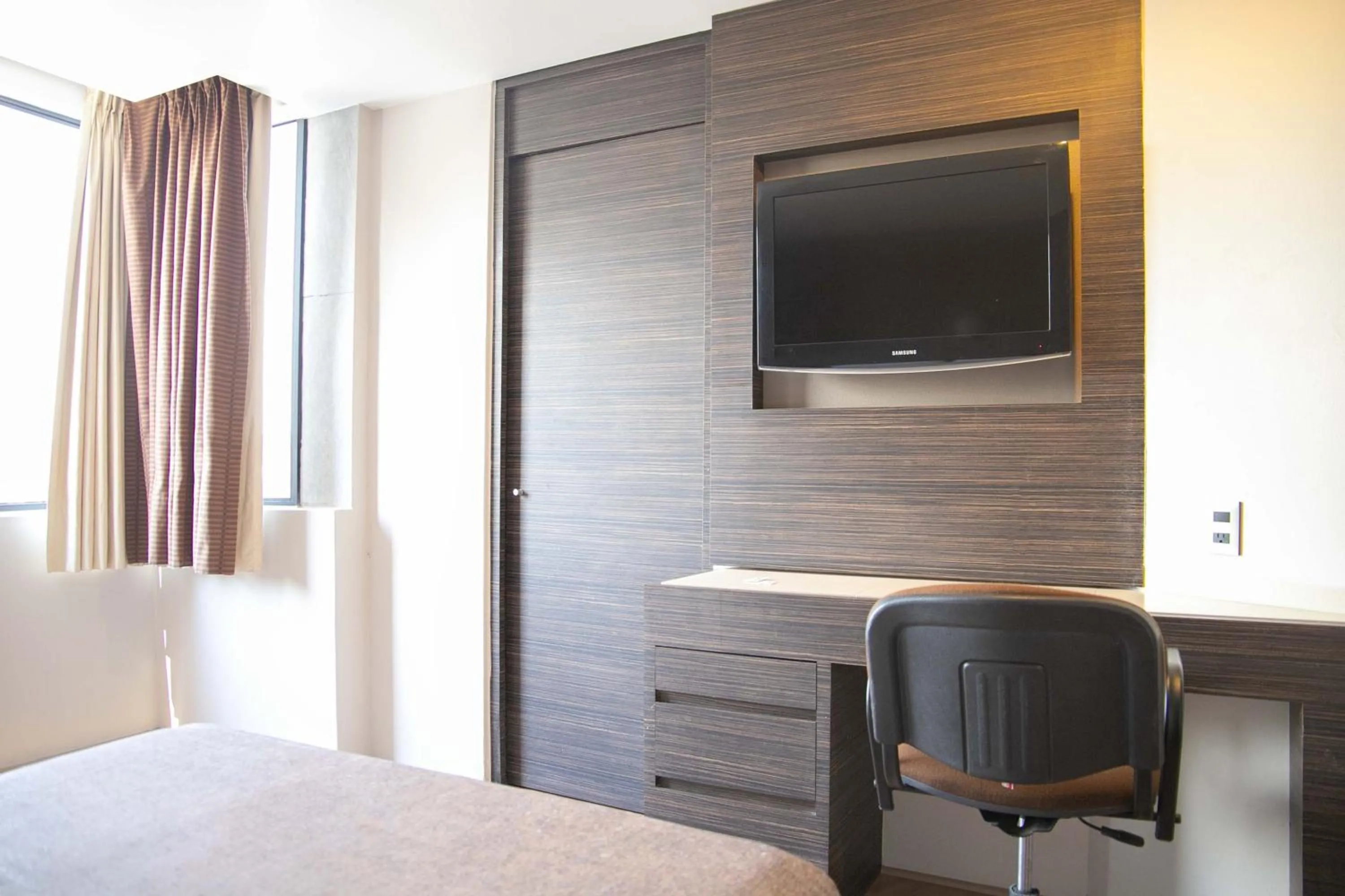 TV and multimedia, Bed in Hotel Brasilia