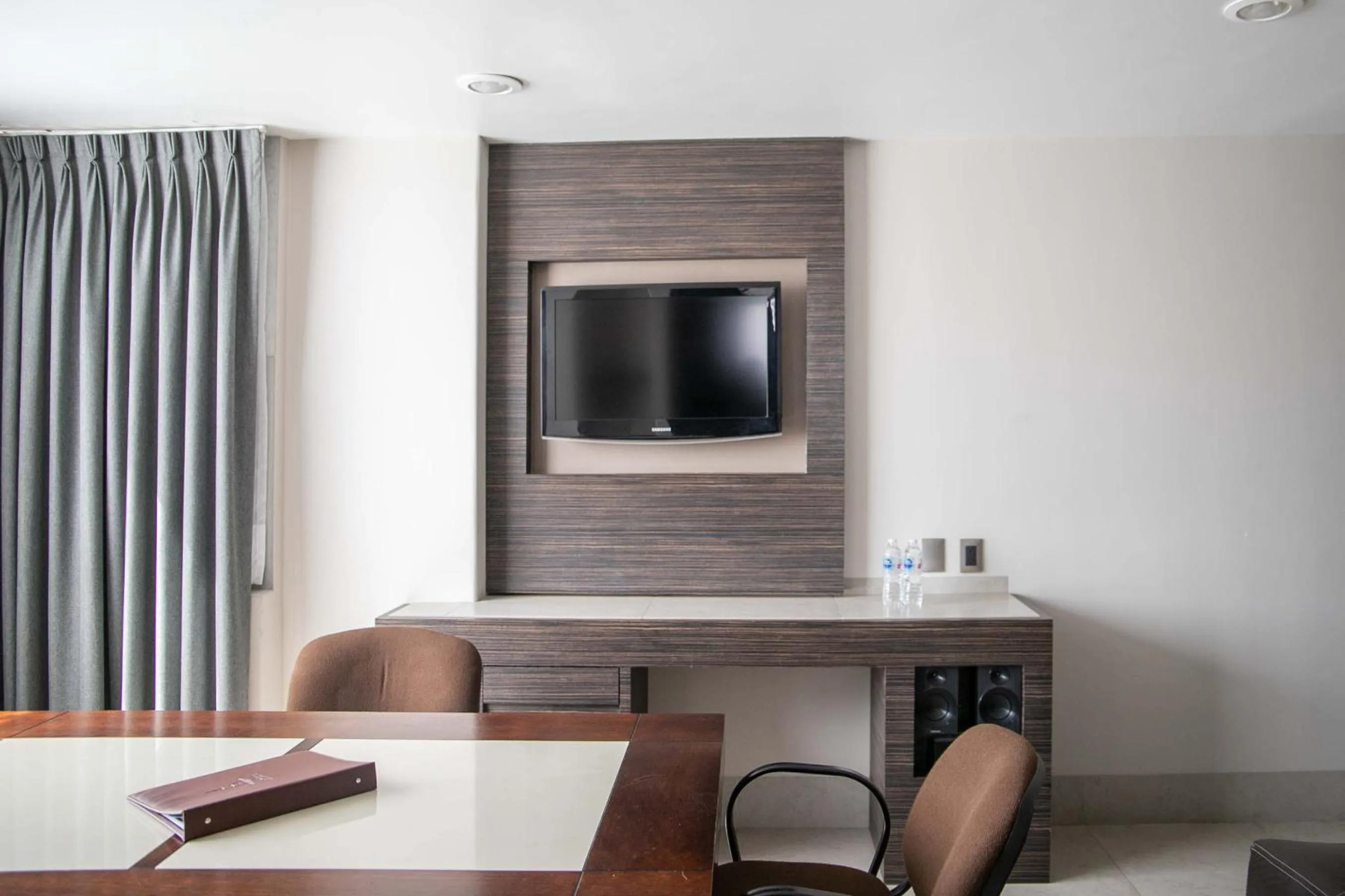 TV and multimedia in Hotel Brasilia