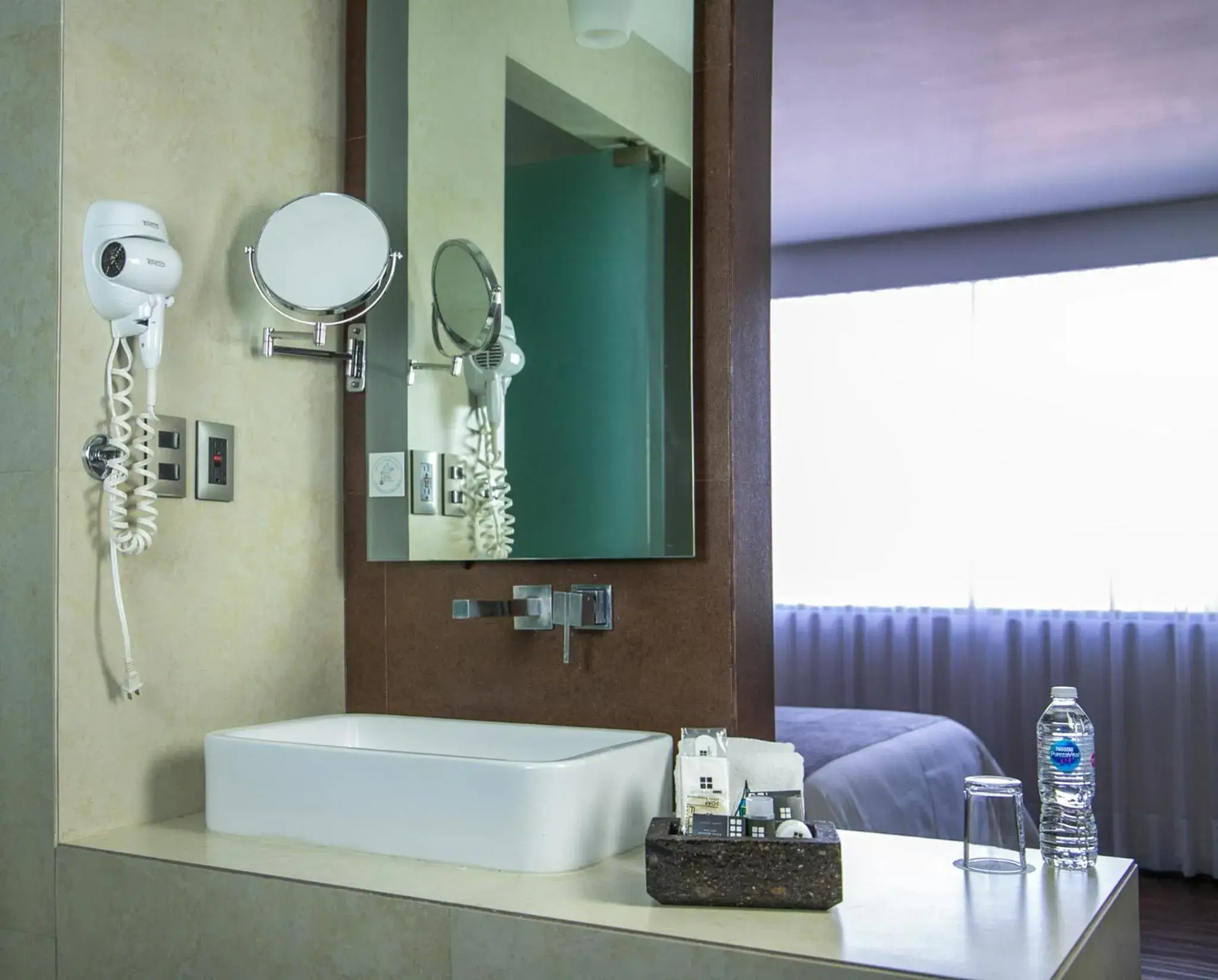 Bathroom in Hotel Brasilia Bathroom in Hotel Brasilia