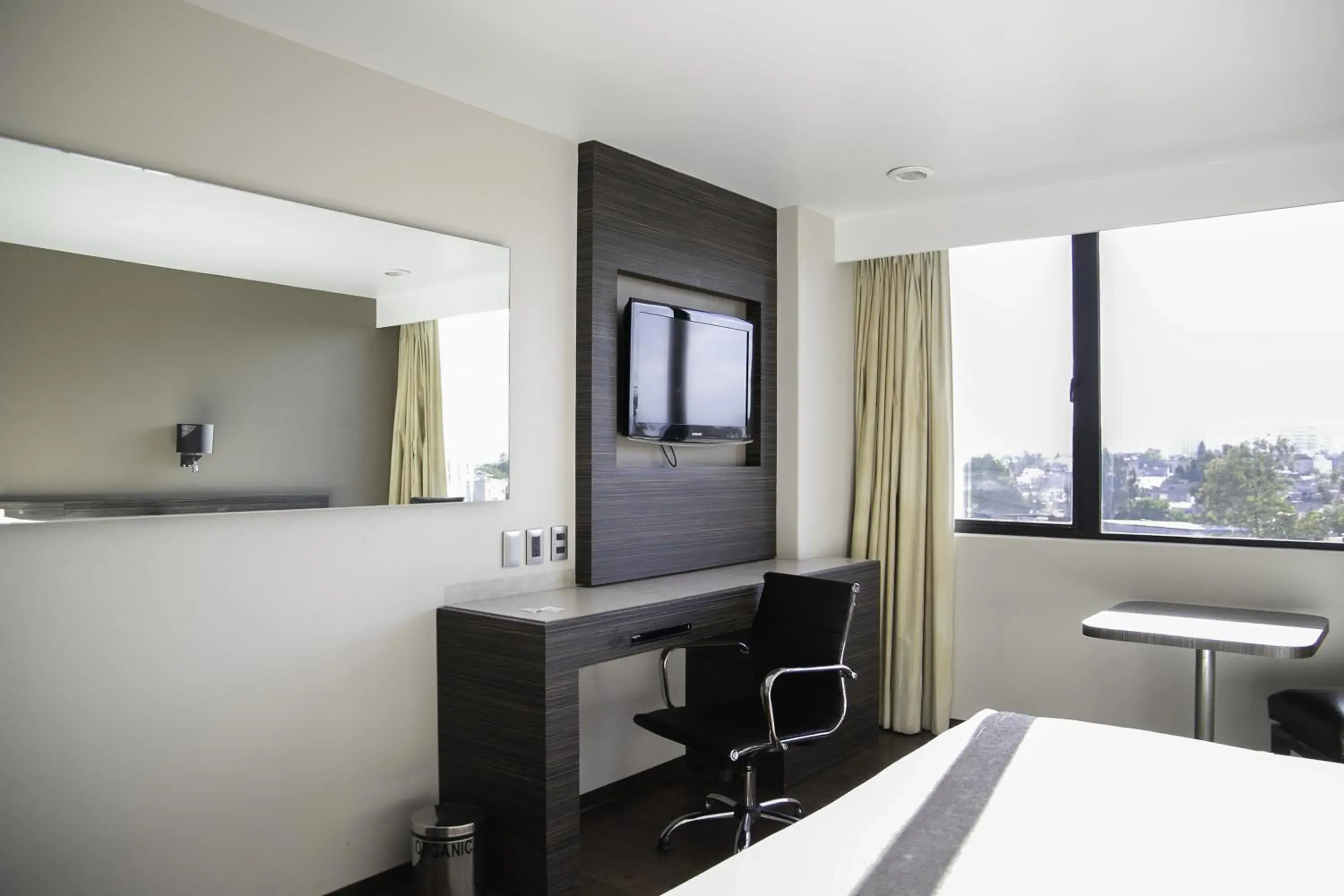 TV and multimedia, Bed in Hotel Brasilia TV and multimedia, Bed in Hotel Brasilia