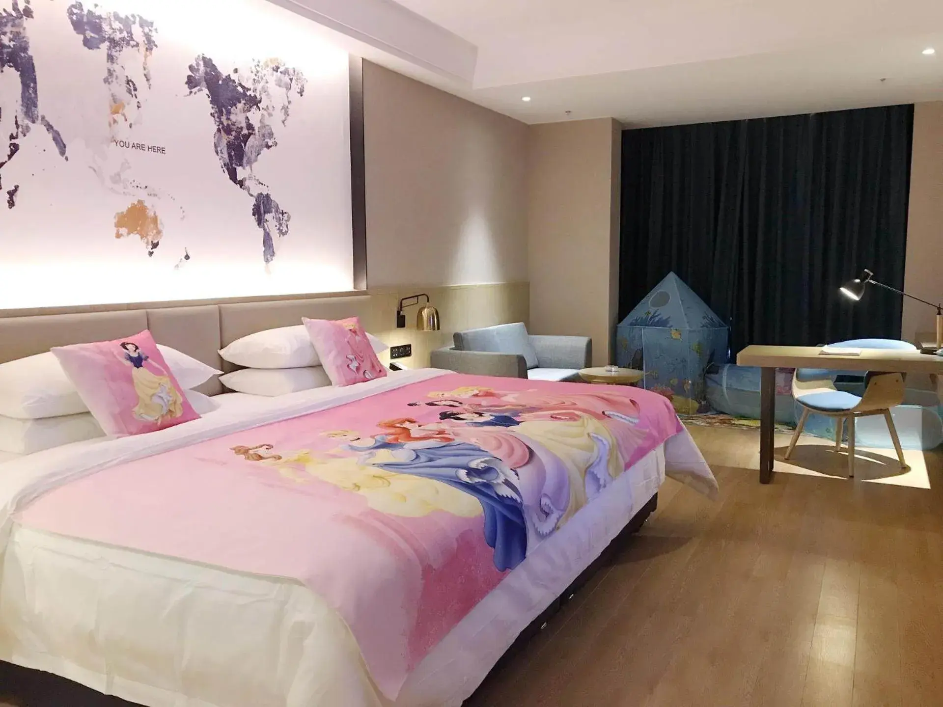 Bed in Kyriad Marvelous Hotel Huizhou Boluo Yuanzhou Bed in Kyriad Marvelous Hotel Huizhou Boluo Yuanzhou