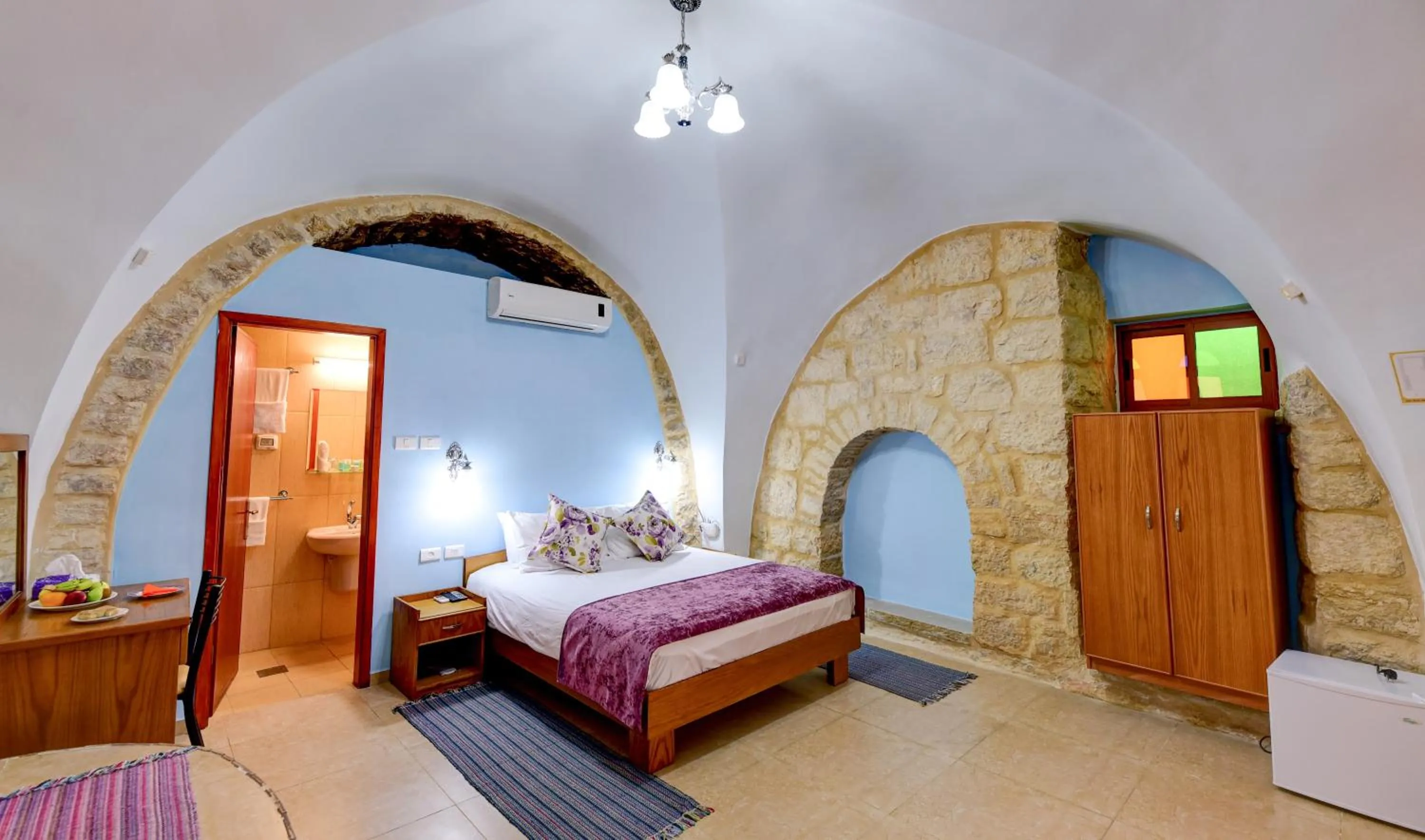 Photo of the whole room, Bed in Dar Sitti Aziza