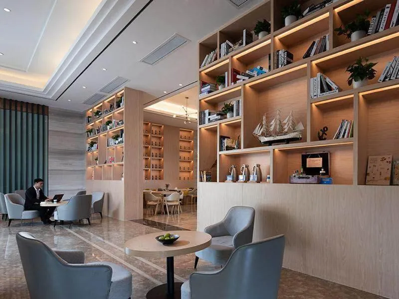 Kyriad Marvelous Hotel Heyuan Wanlong City