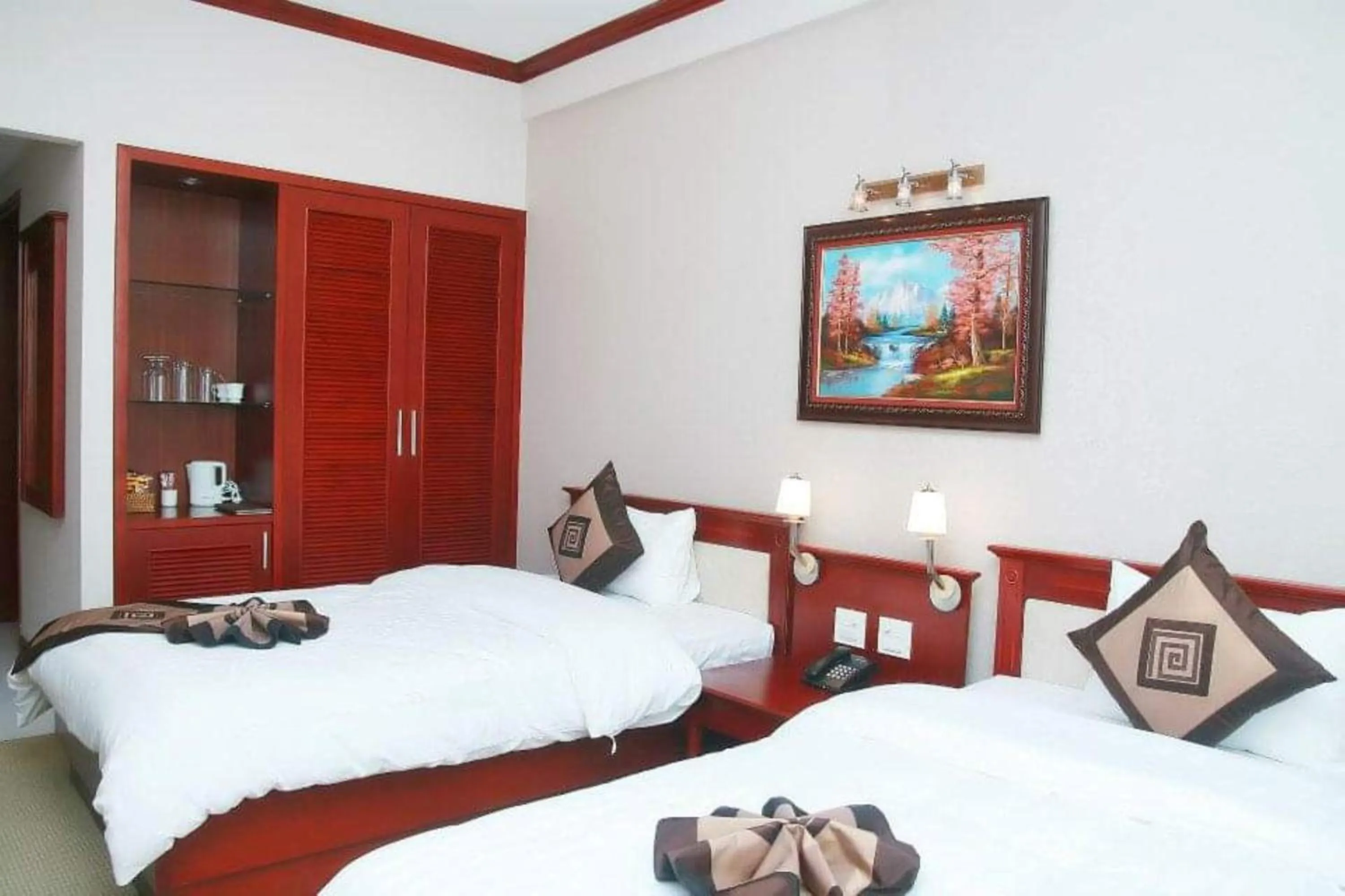 Bedroom, Bed in Hòa Nam Hotel