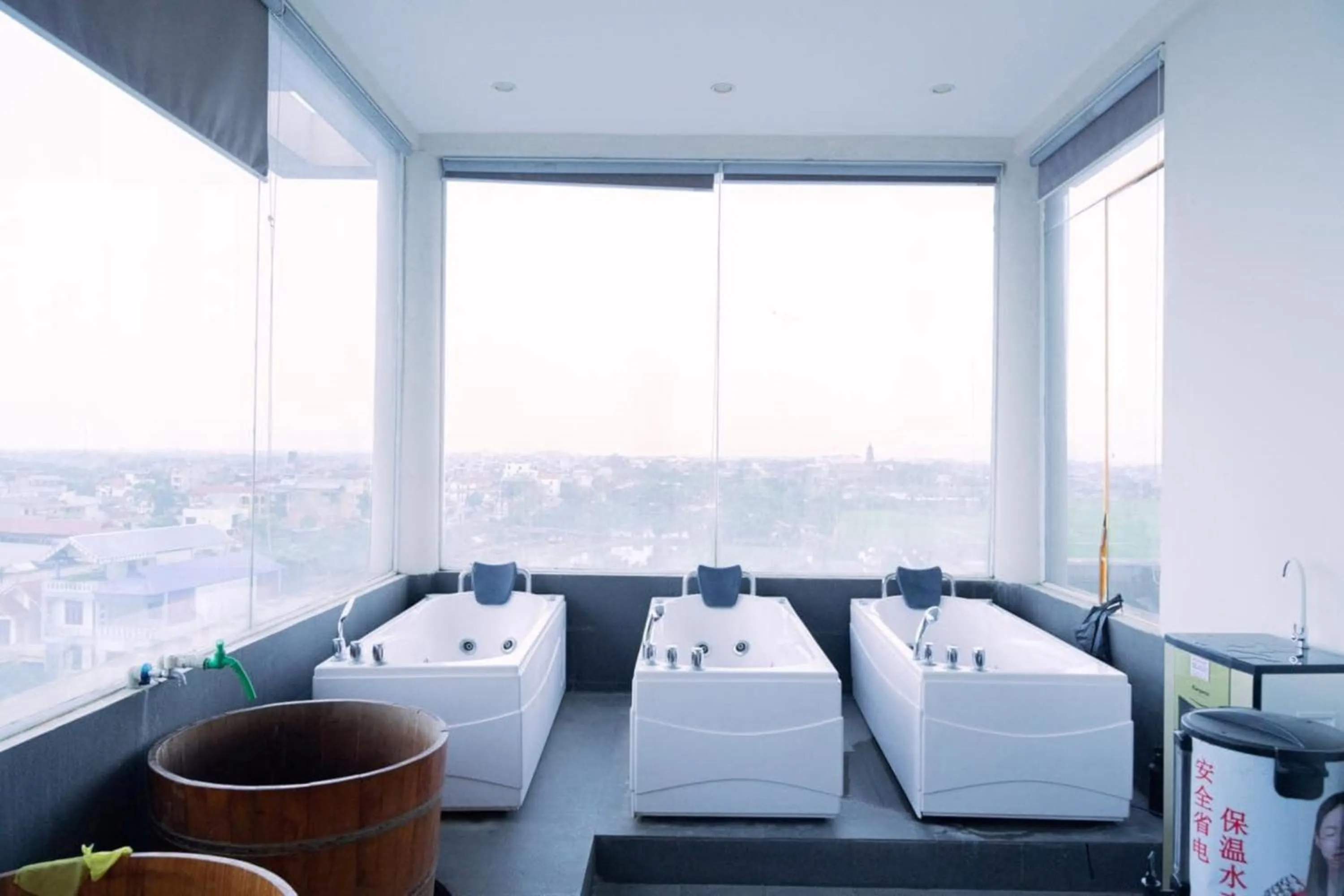 Spa and wellness centre/facilities in Hòa Nam Hotel