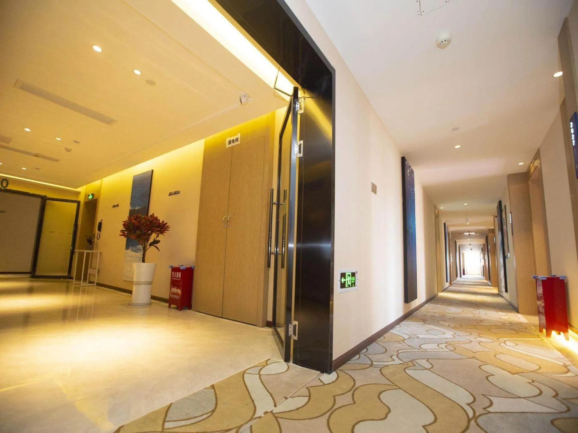 Bed in Kyriad Marvelous Hotel Kunming High-Tech Zone Wuyue Plaza