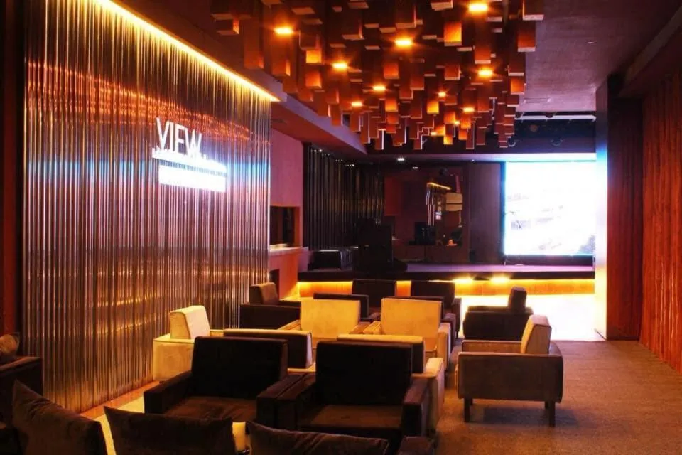 Nightclub / DJ in The Corporate Hotel and Convention Centre