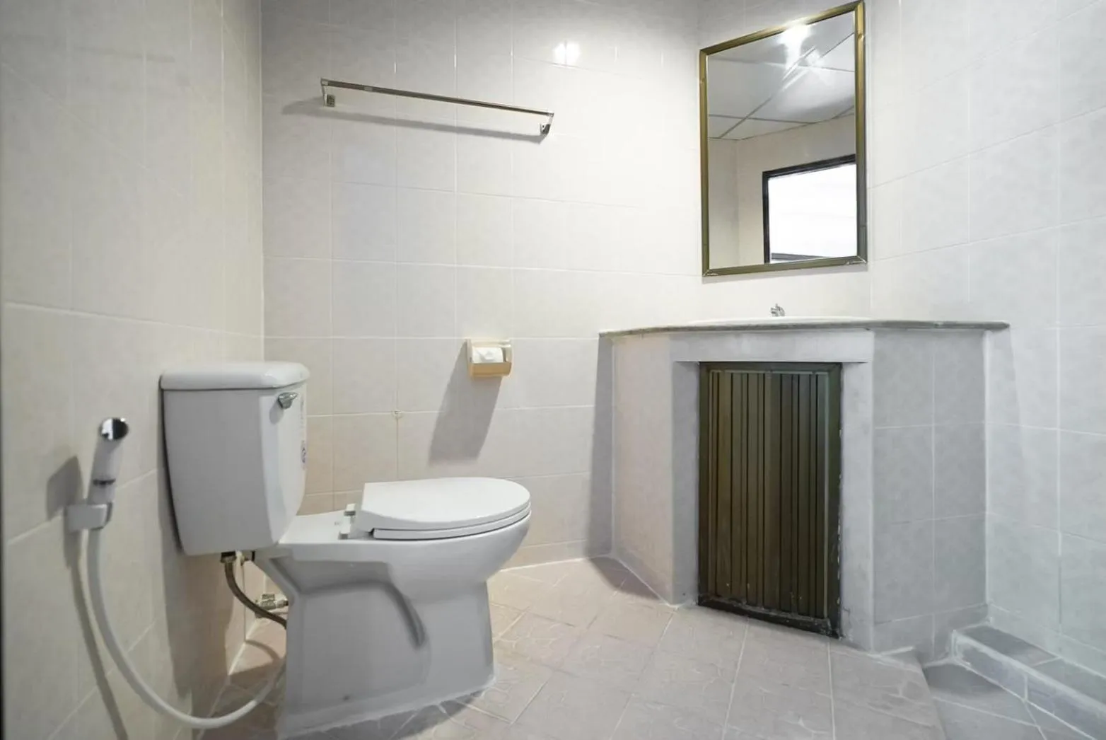 Tri's Miracle Kata Beach Side