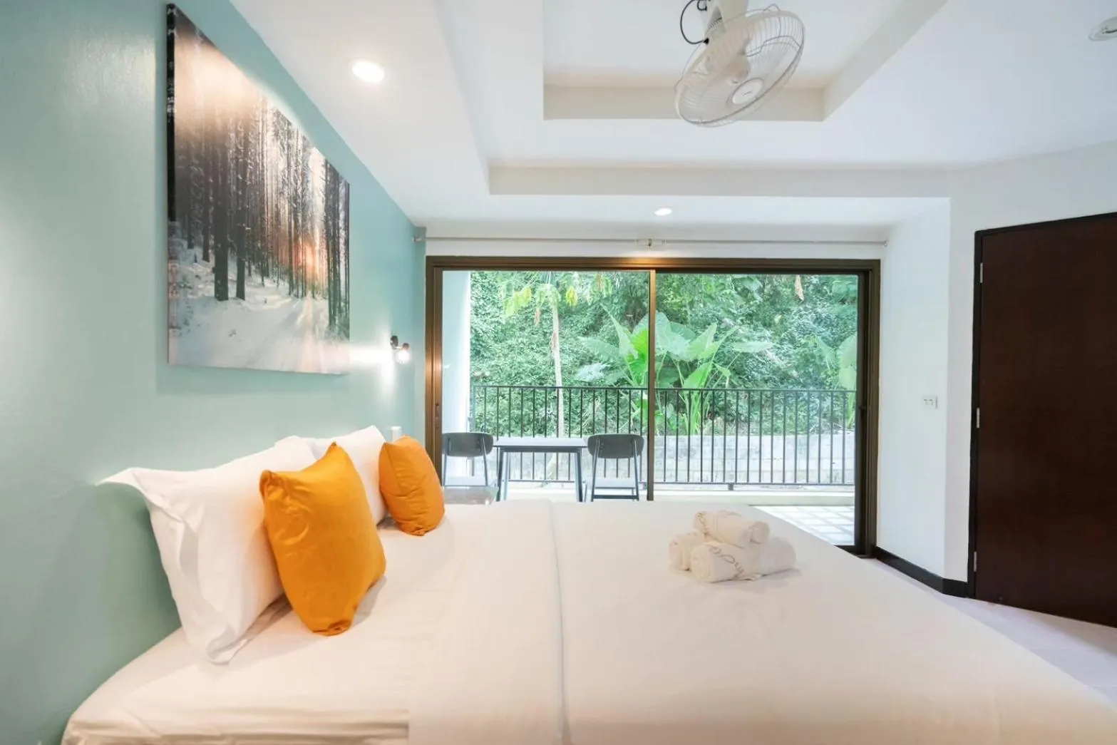 Bed in Tri's Miracle Kata Beach Side