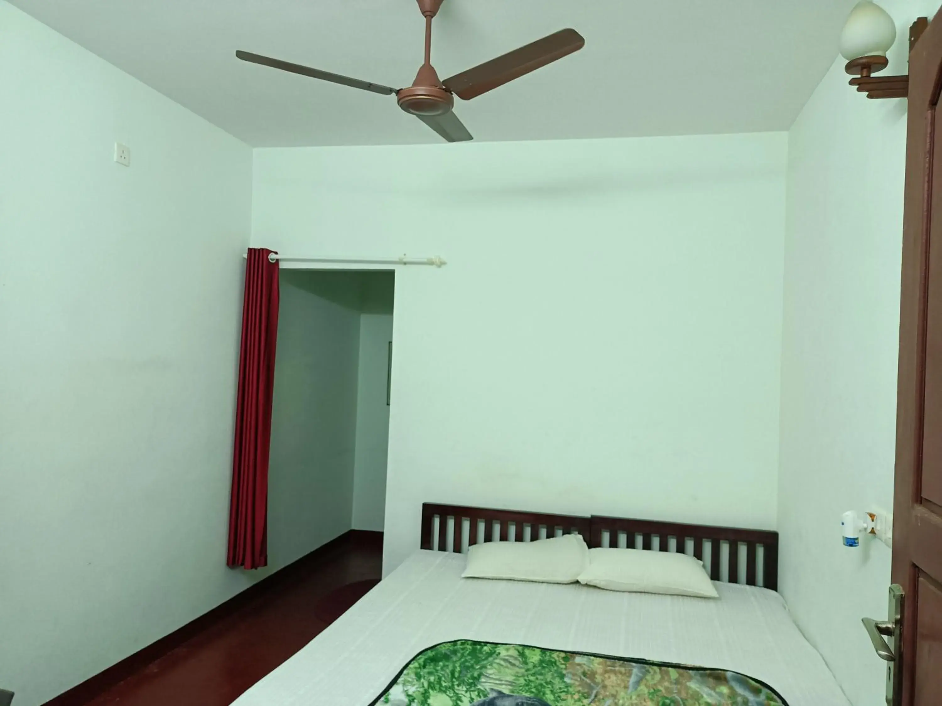 Standard Double Room with Fan - single occupancy in Angels' homestay Marari Standard Double Room with Fan - single occupancy in Angels' homestay Marari