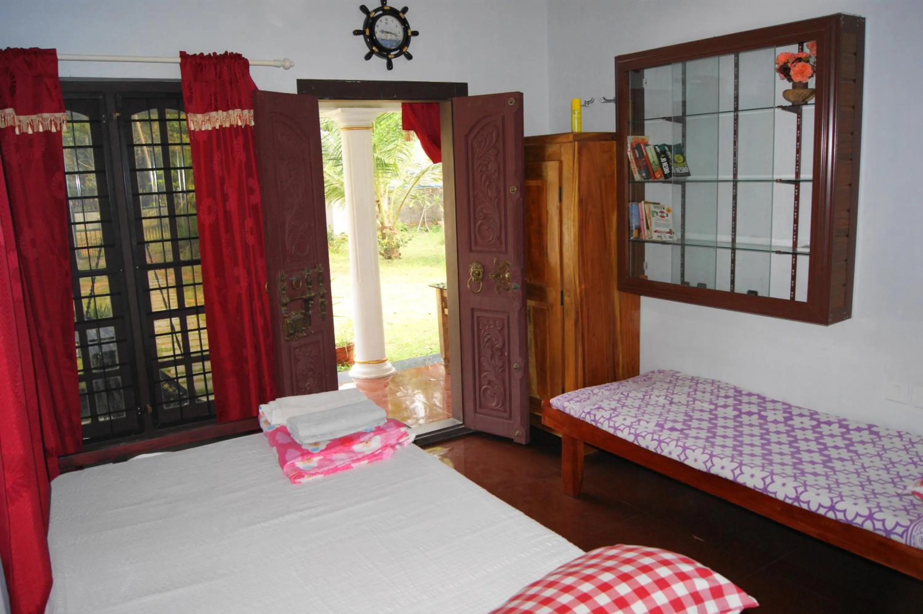 Deluxe Double Room in Angels' homestay Marari
