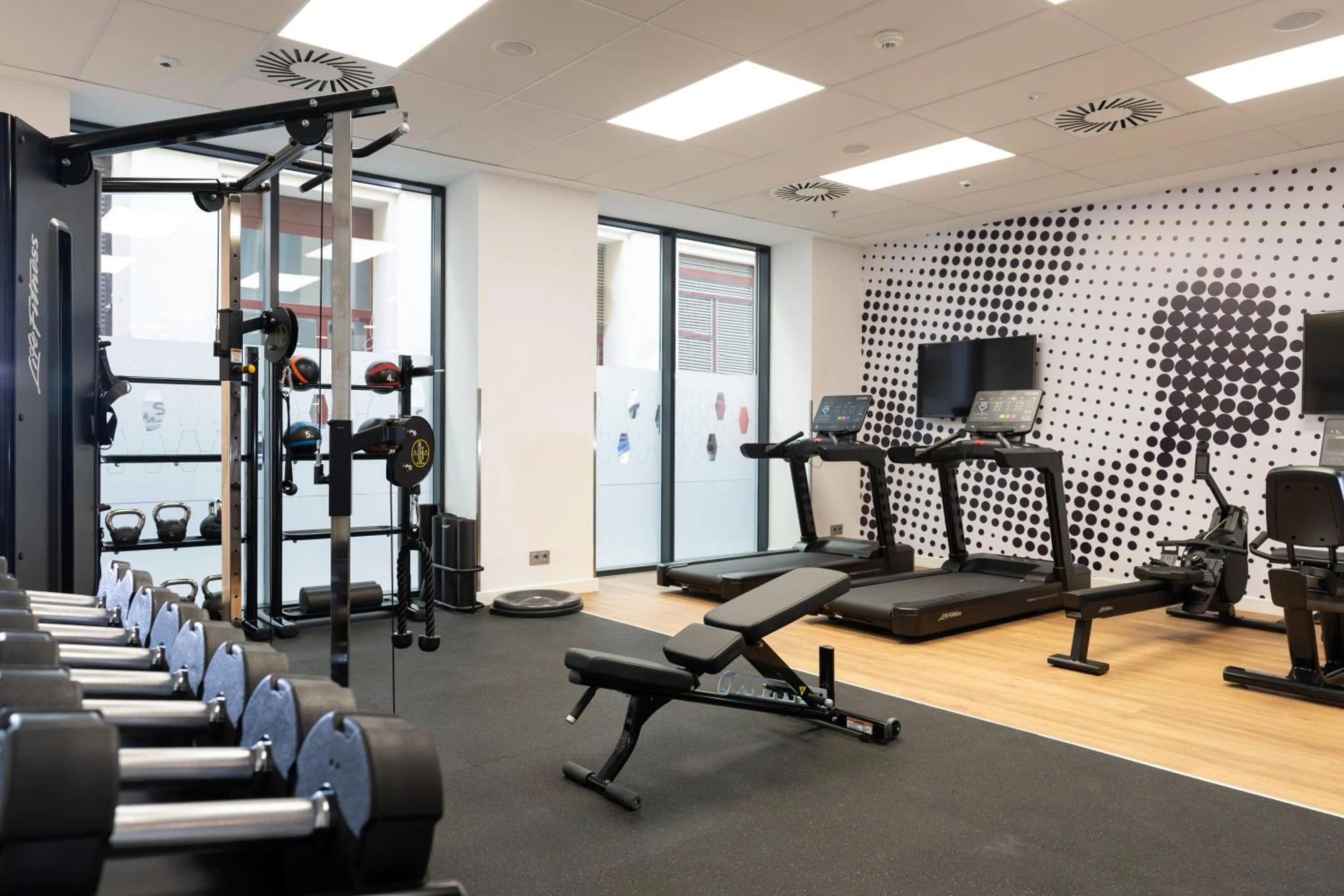 Fitness centre/facilities in Hampton By Hilton Budapest City Centre