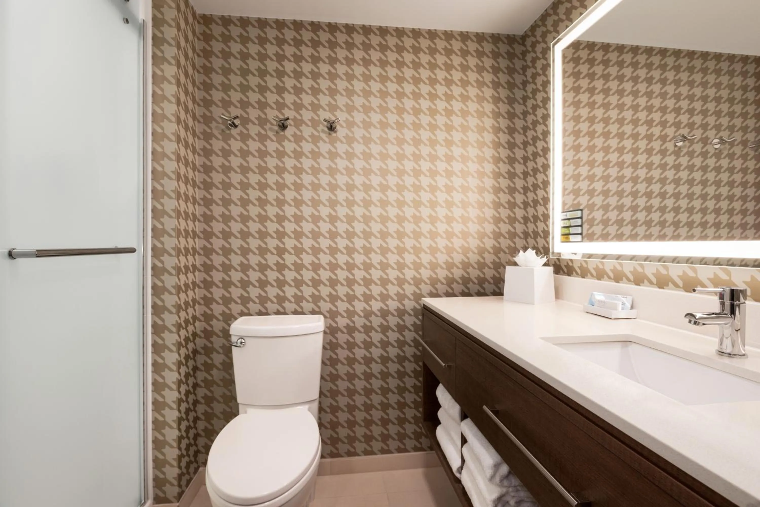 Bathroom in Home2 Suites By Hilton Cheyenne