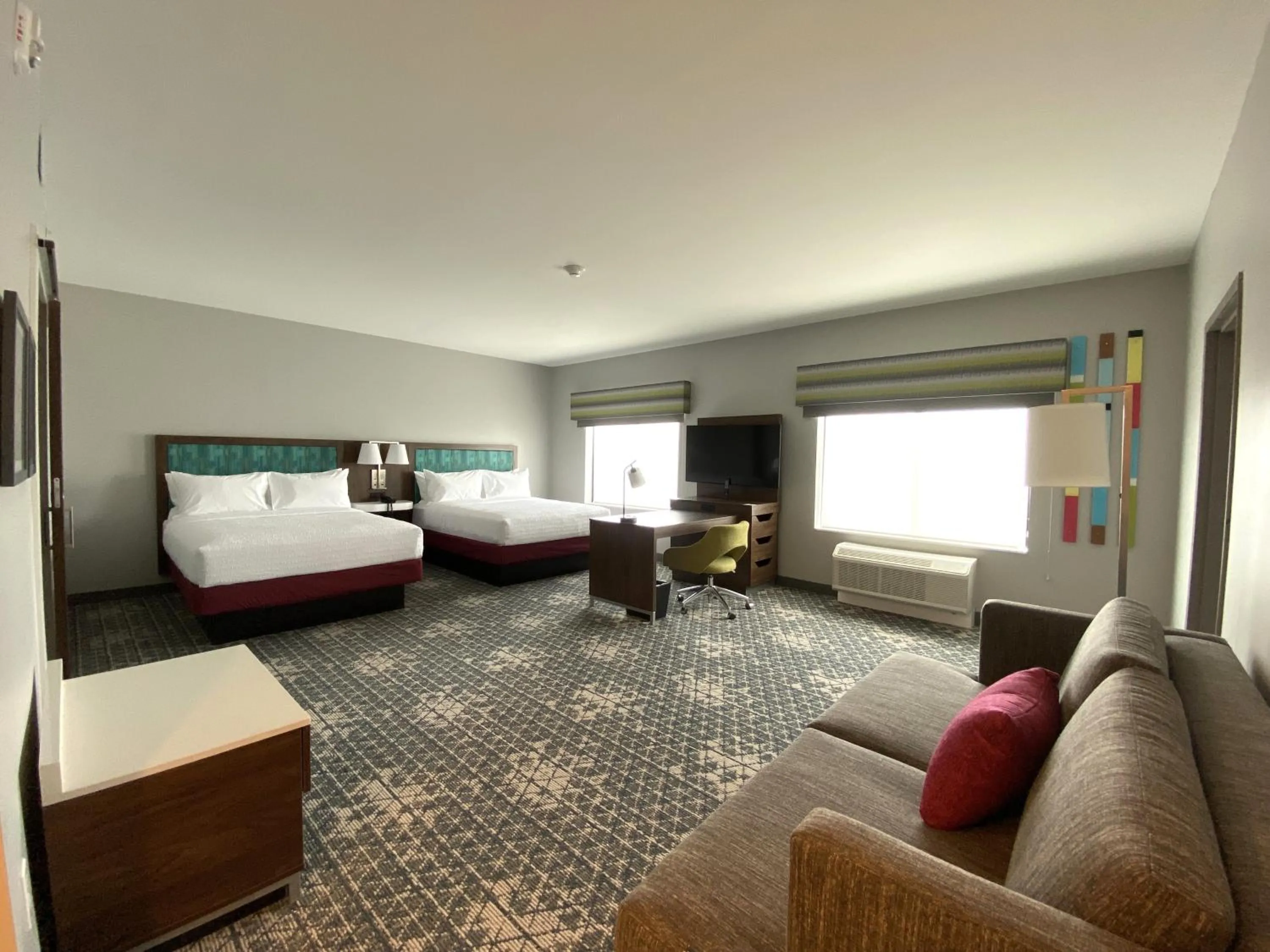 Bed in Hampton Inn & Suites Somerset