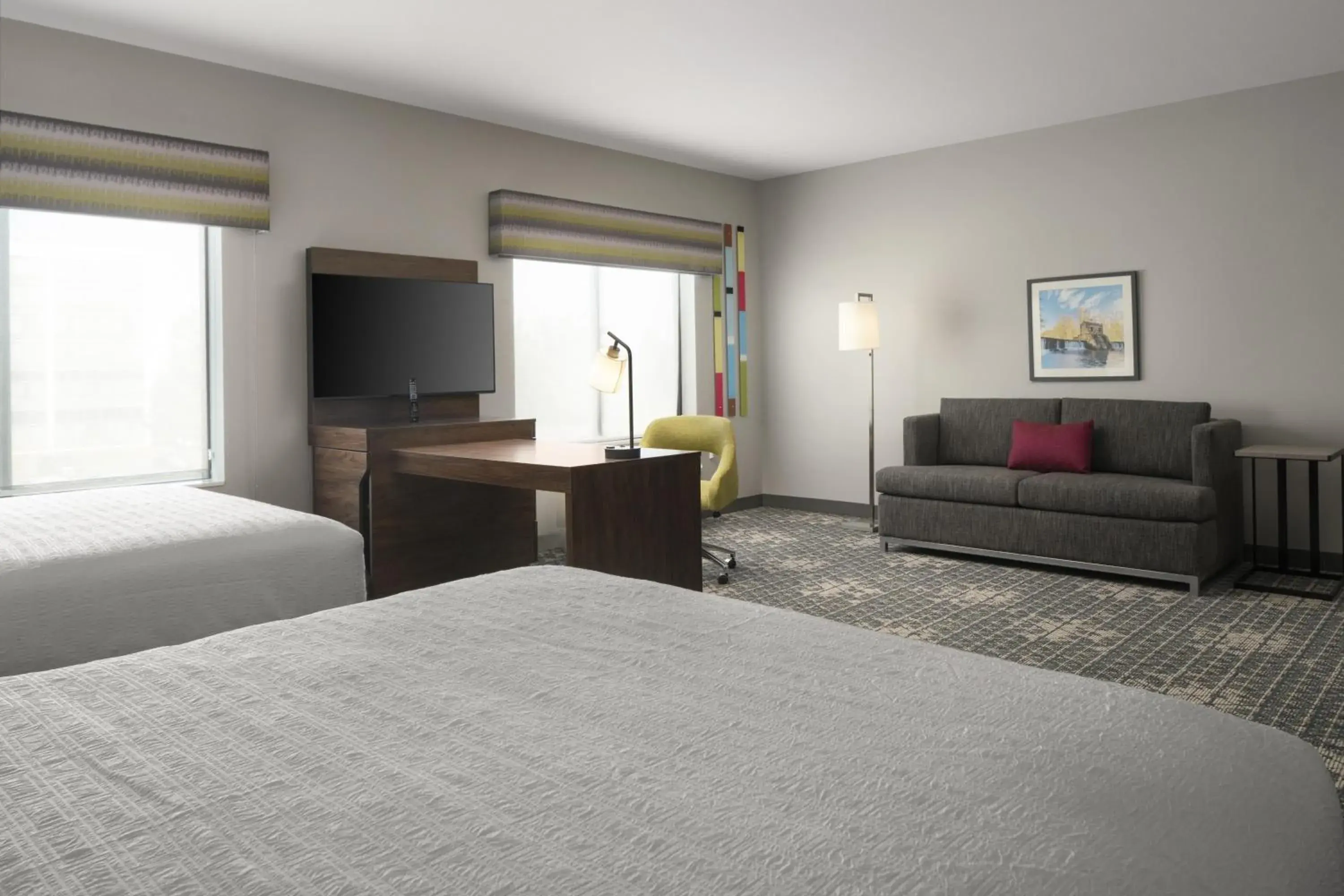 Living room, Bed in Hampton Inn & Suites Somerset Living room, Bed in Hampton Inn & Suites Somerset