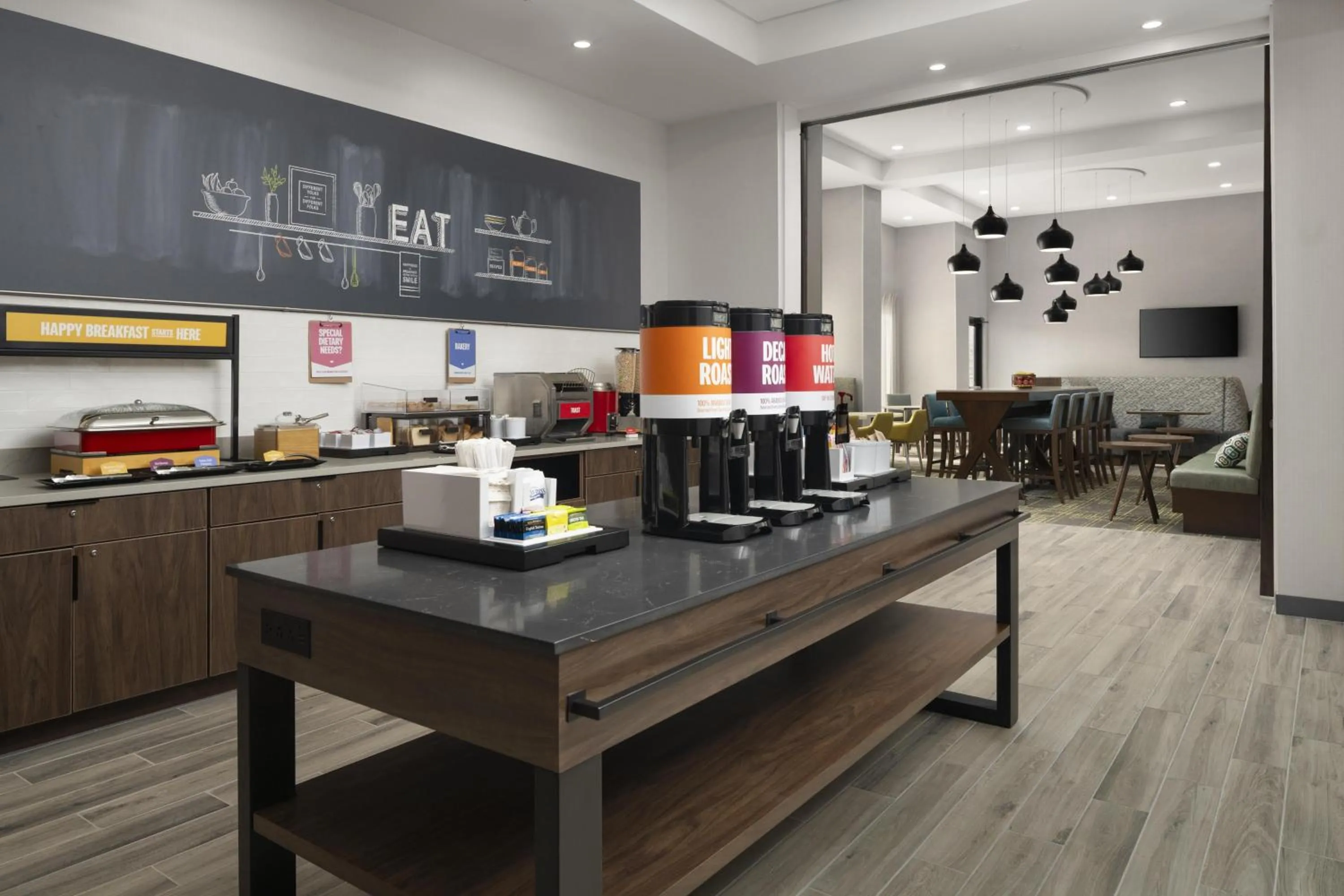 Breakfast in Hampton Inn & Suites Somerset