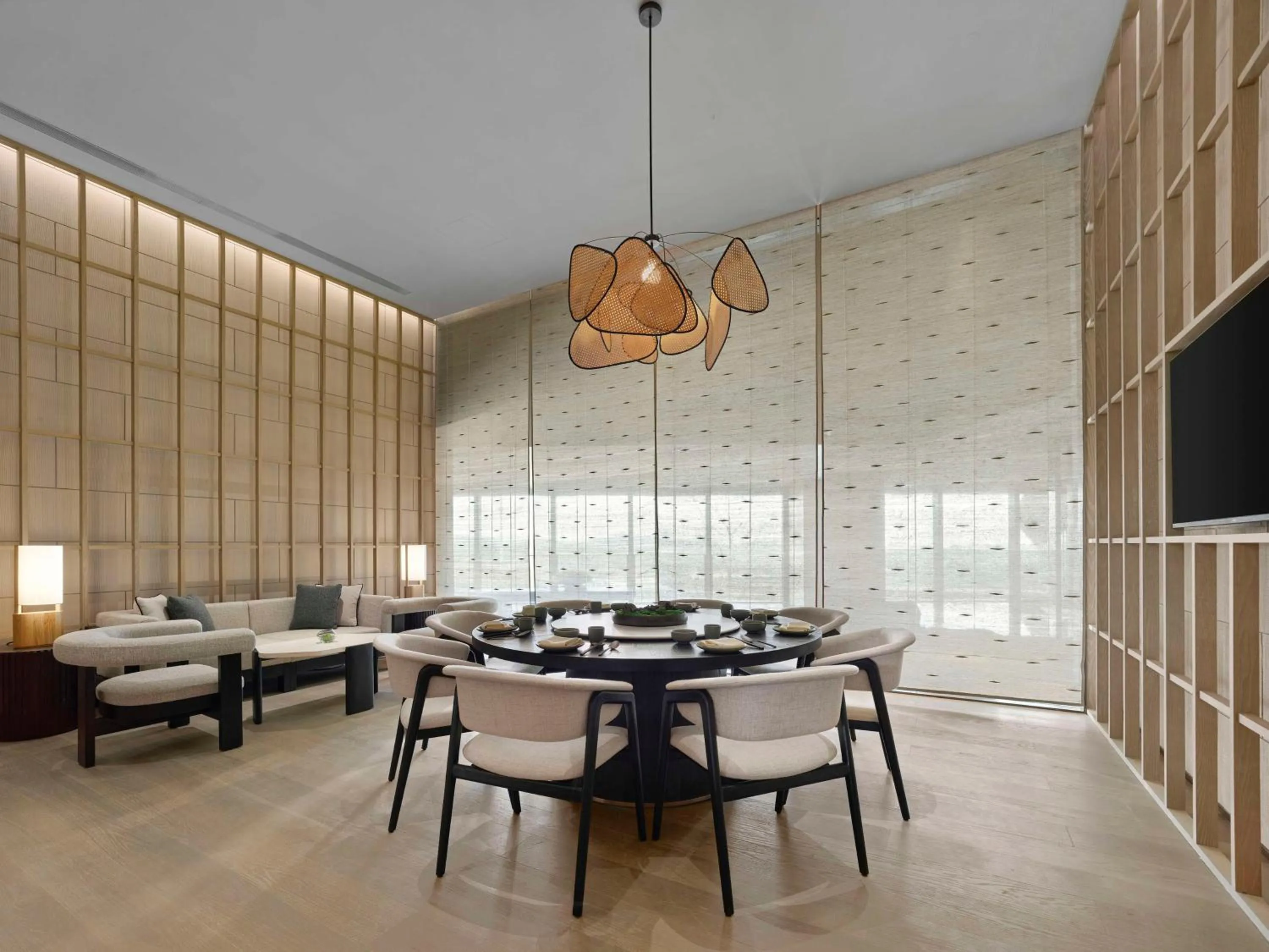 Restaurant/places to eat in Hilton Nanjing Niushoushan