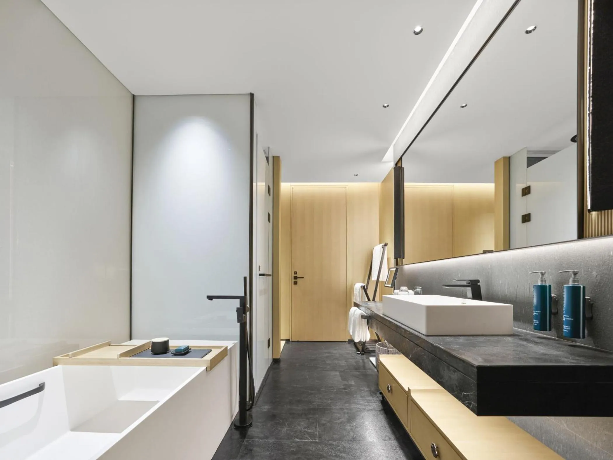 Toilet, Bed in Hilton Nanjing Niushoushan