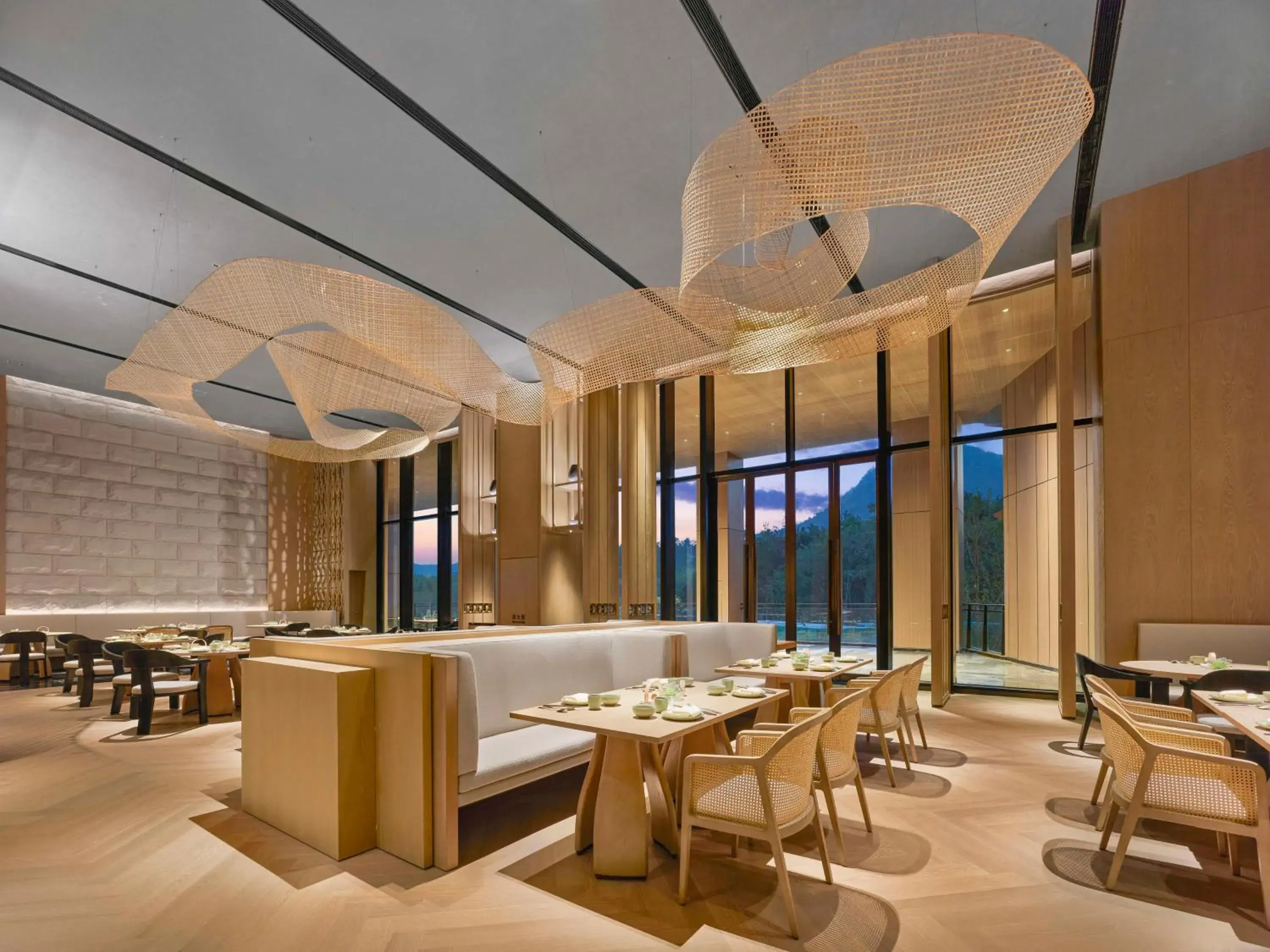 Restaurant/places to eat in Hilton Nanjing Niushoushan Restaurant/places to eat in Hilton Nanjing Niushoushan