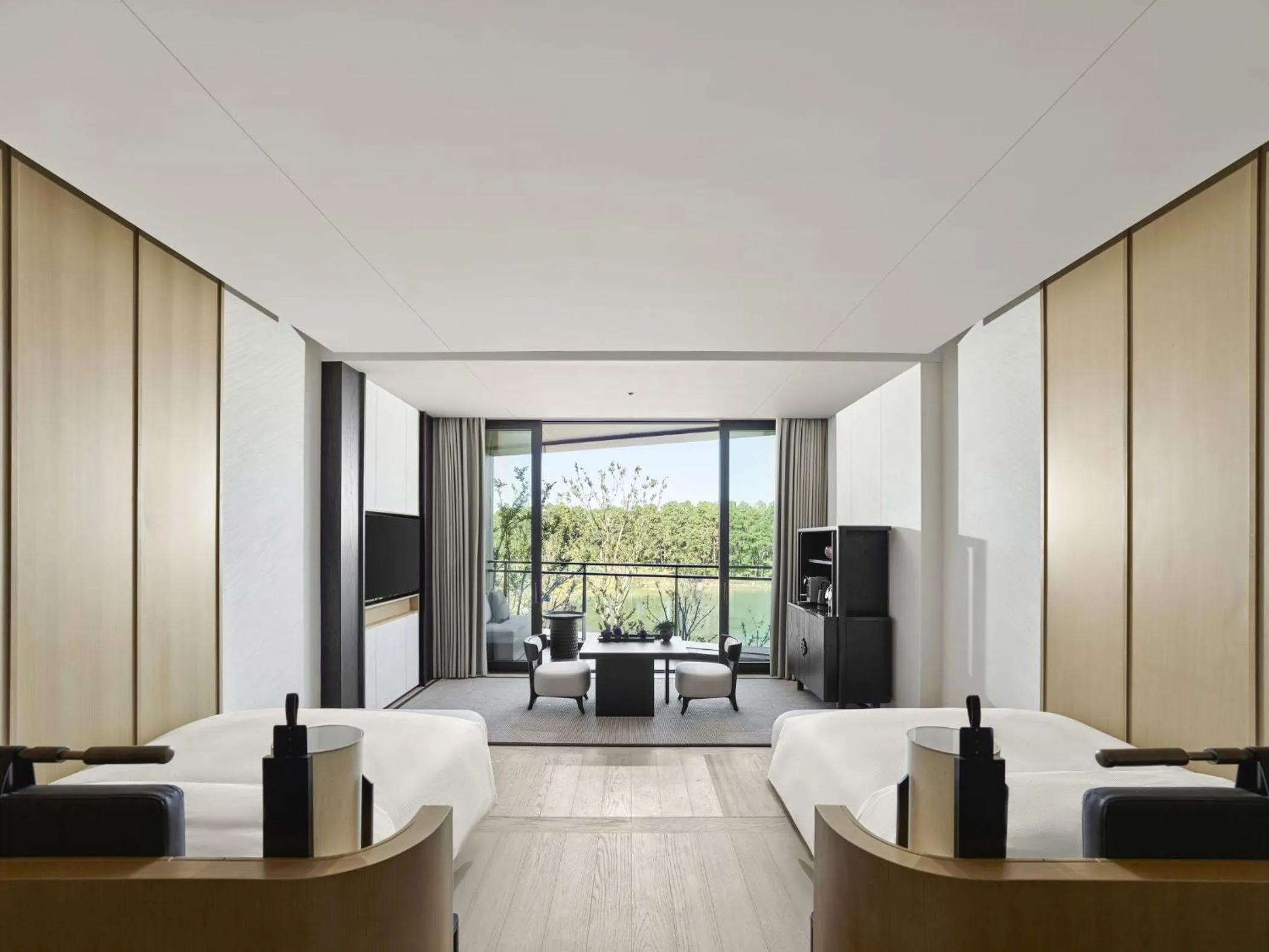 Bedroom, Bed in Hilton Nanjing Niushoushan