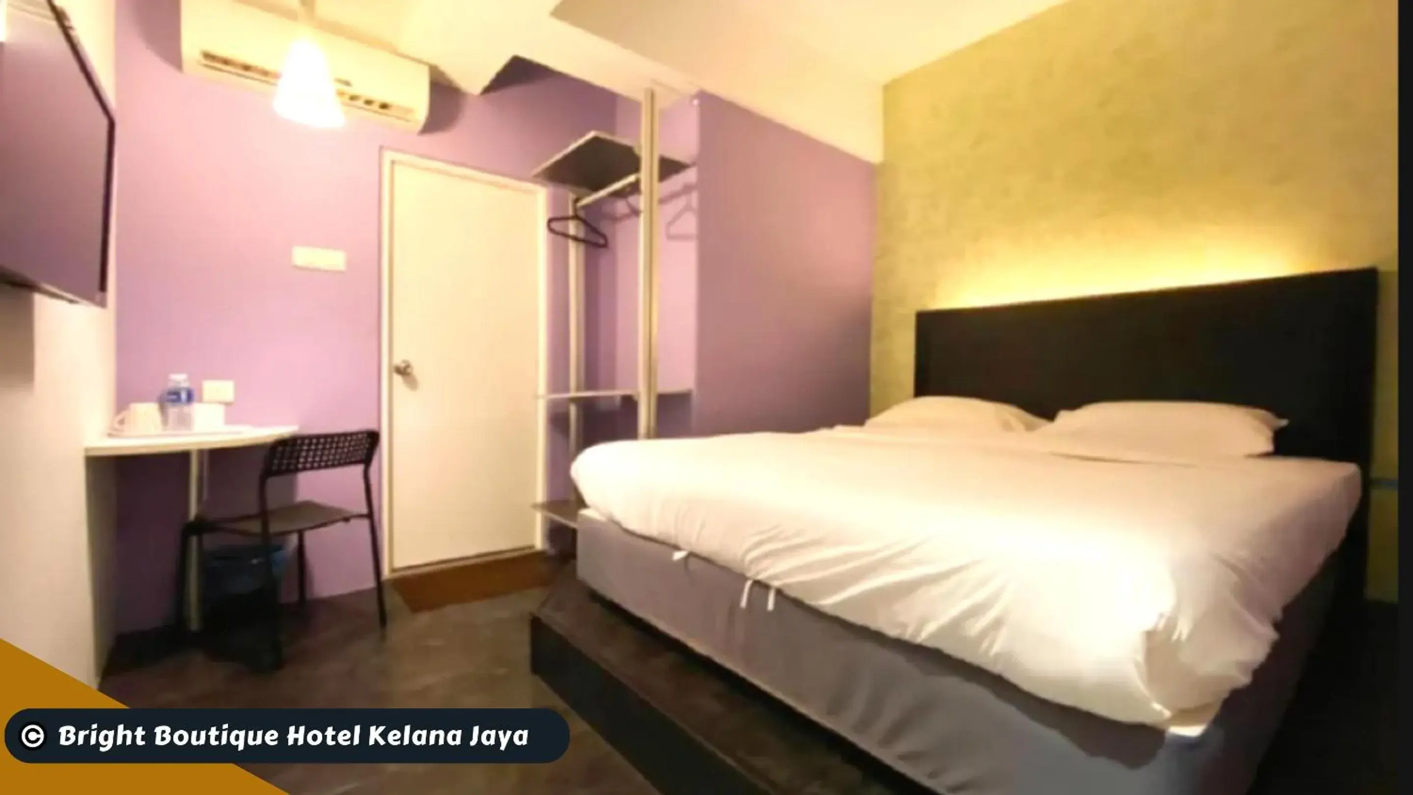 TV and multimedia, Bed in Bright Boutique Hotel Kelana Jaya TV and multimedia, Bed in Bright Boutique Hotel Kelana Jaya