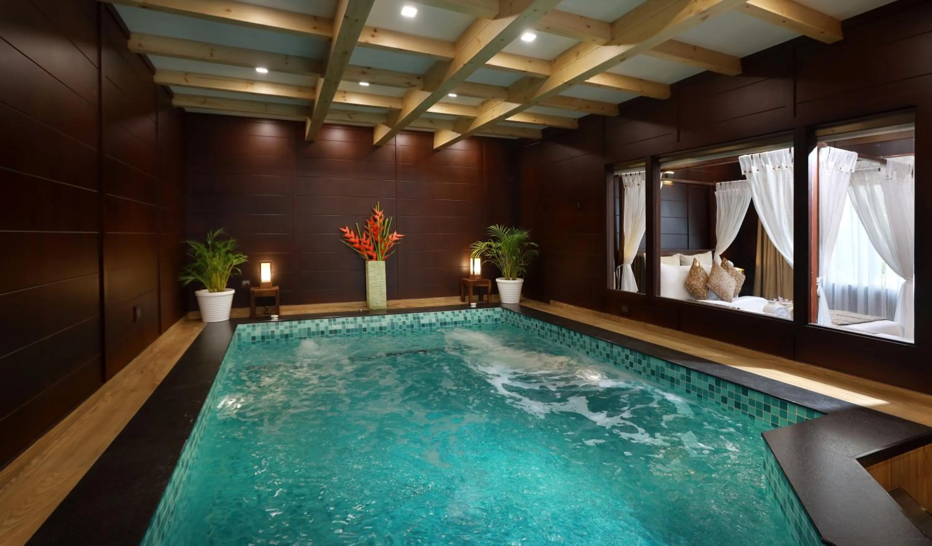 Hot Tub in Maliekal Heritance Cherai Beach Cochin