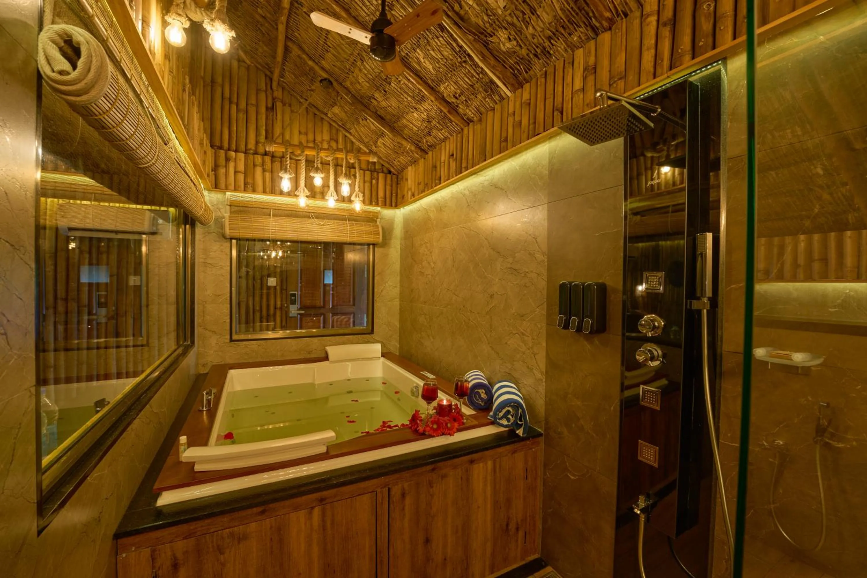 Maliekal Heritance Cherai Beach Cochin