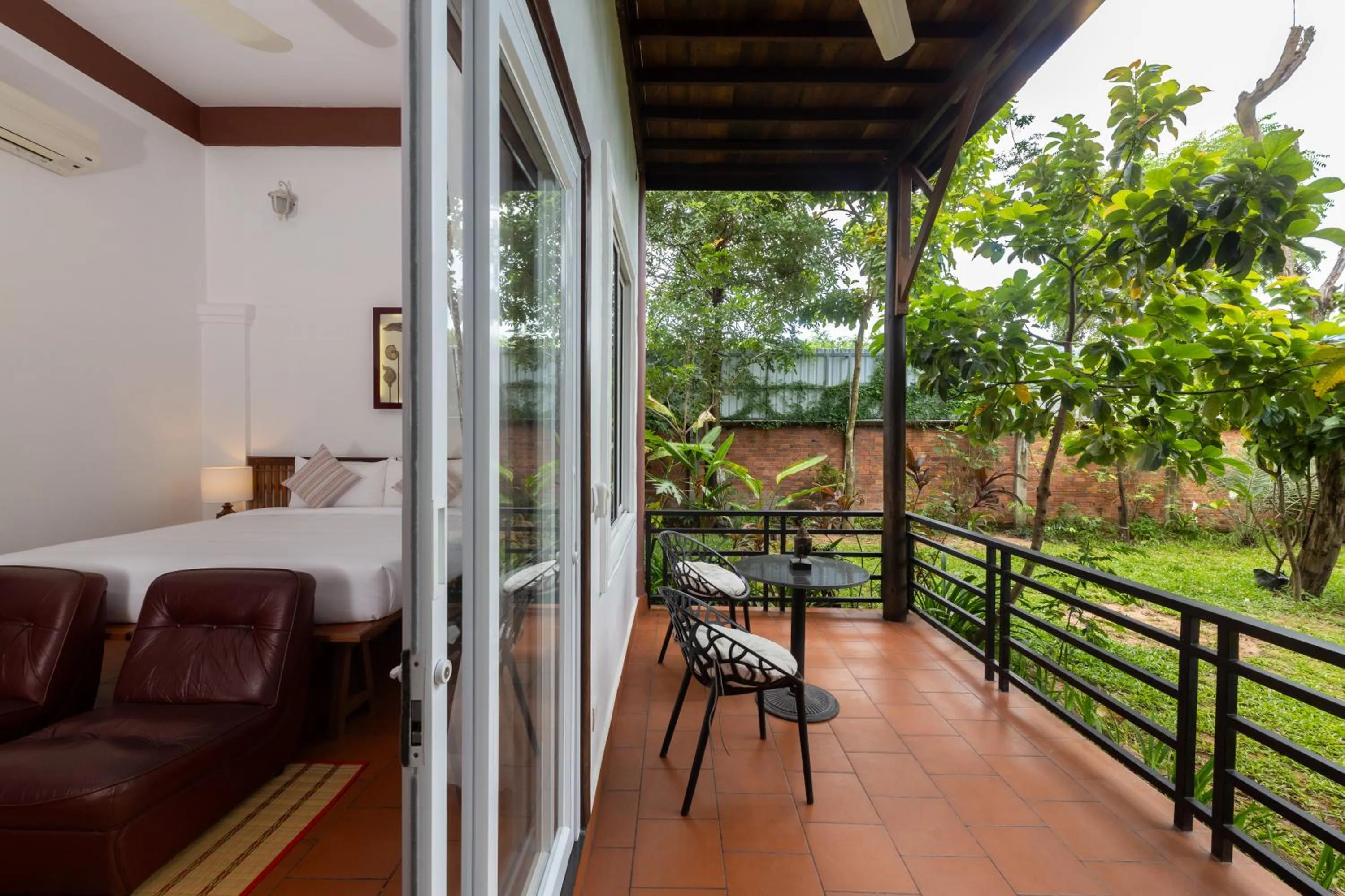 Patio in Atoh's Maison