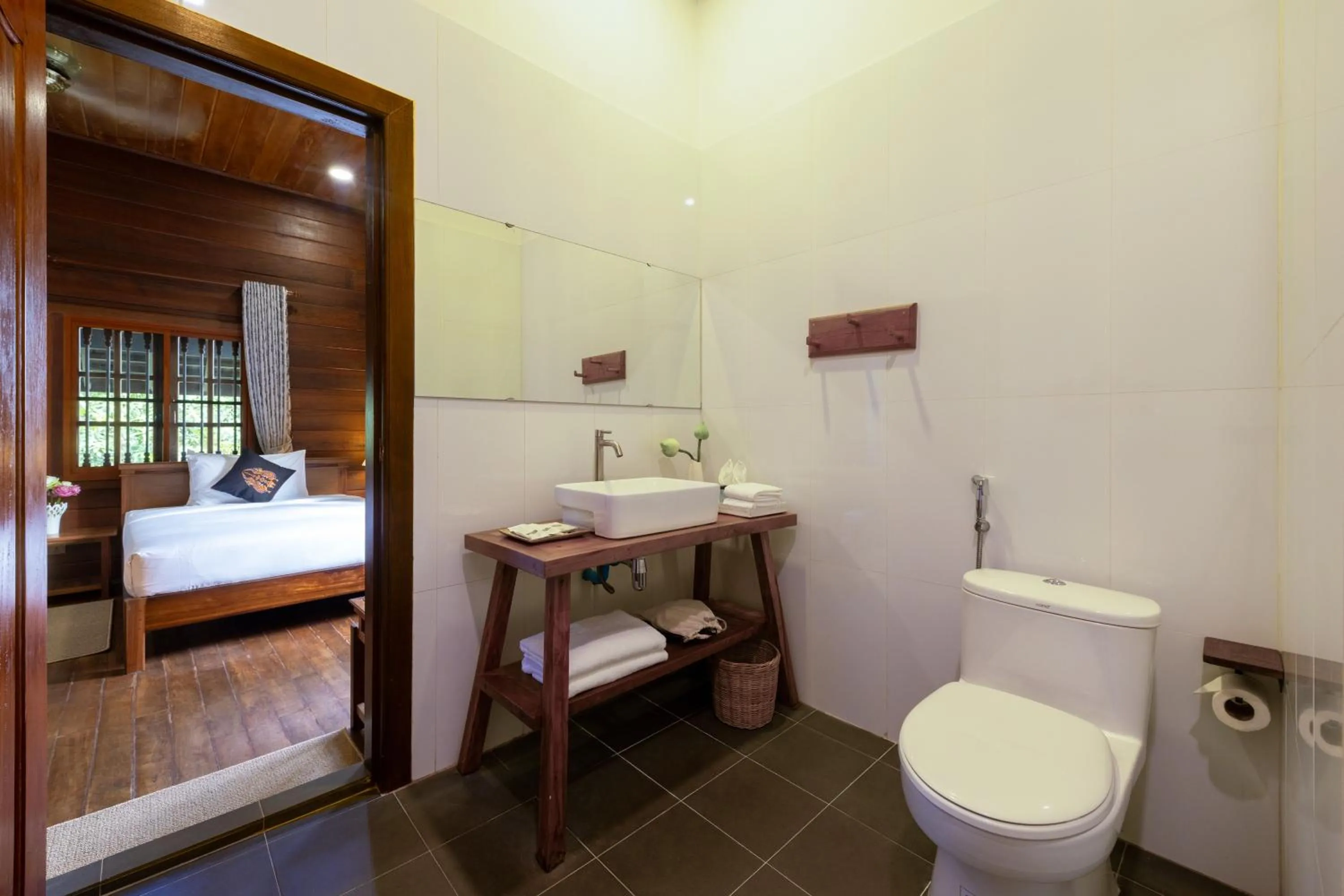 Bathroom in Atoh's Maison