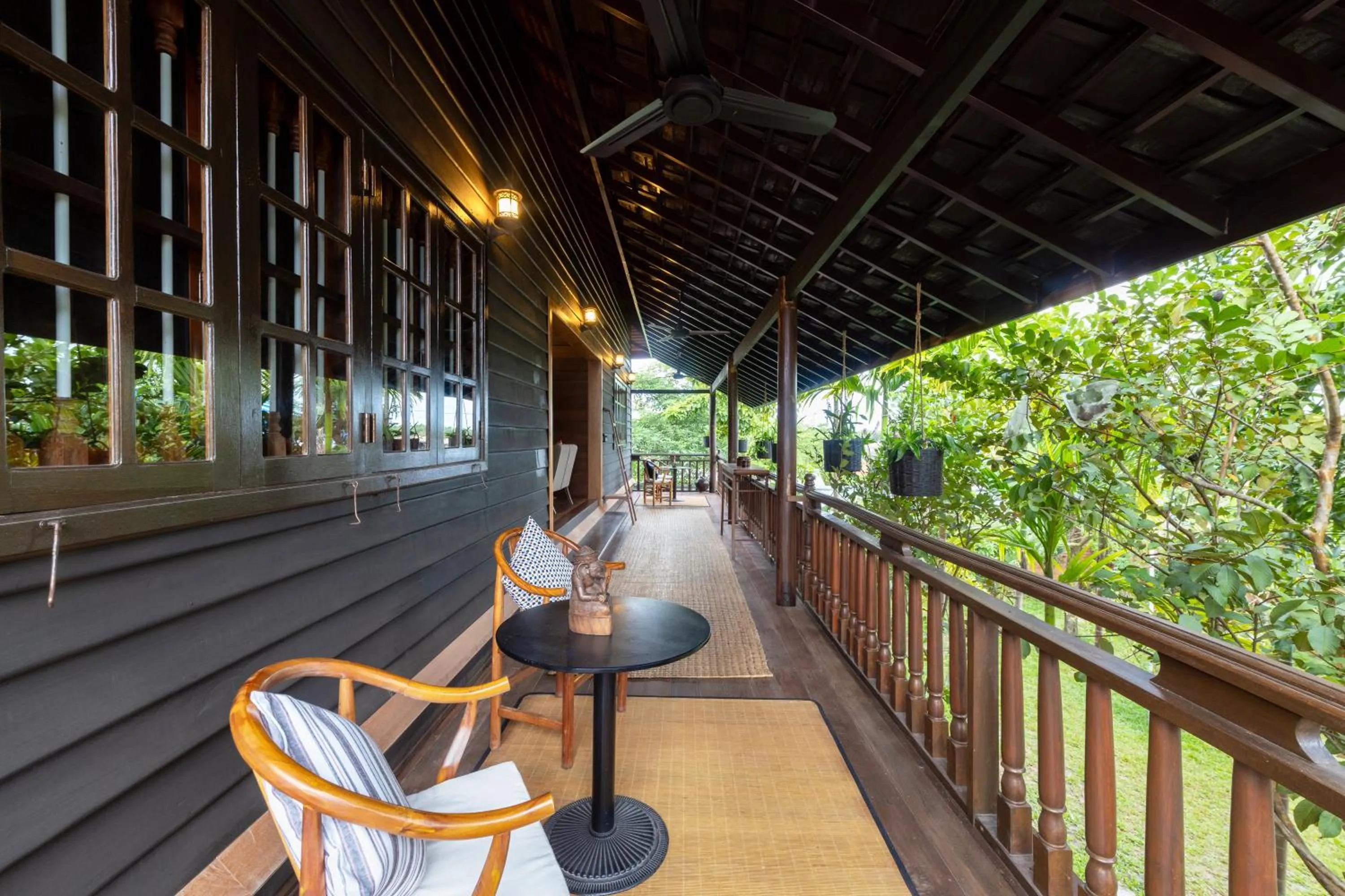 Day in Atoh's Maison