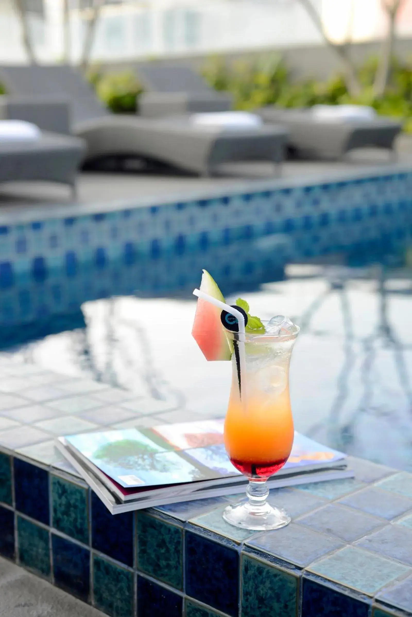 Swimming pool in CROWN PRINCE Hotel Surabaya Managed by Midtown Indonesia Swimming pool in CROWN PRINCE Hotel Surabaya Managed by Midtown Indonesia