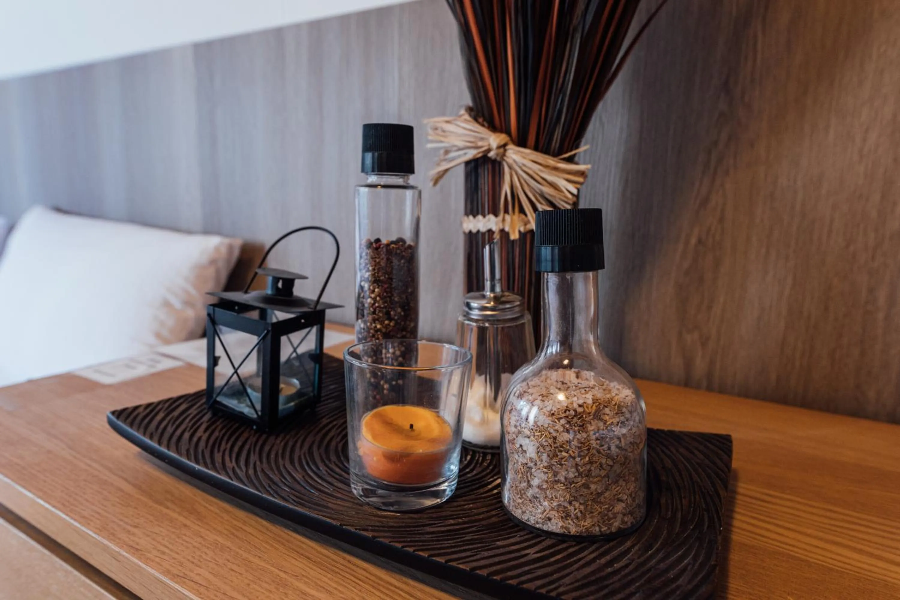 Bed in Hotel Hanseat Hamburg - Free Parking