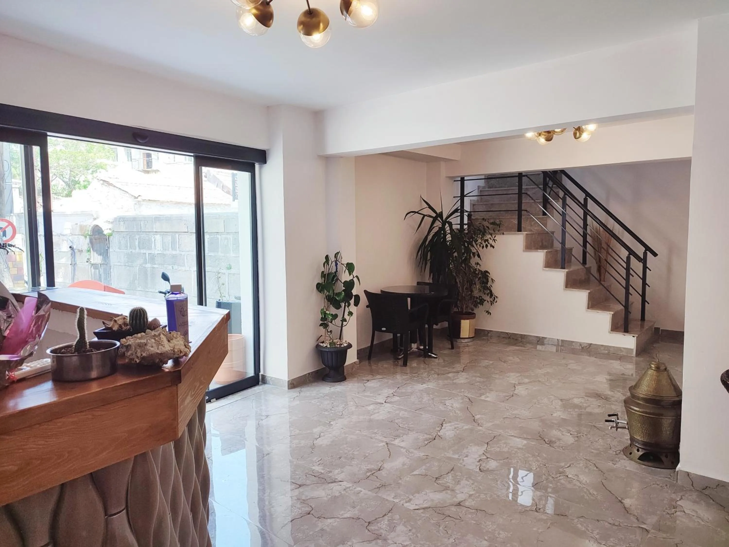 Lobby or reception in Foça Kybele