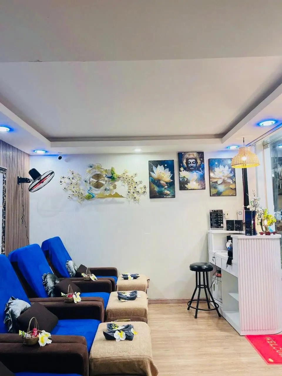 Massage in Dong Xuan Hong Hotel