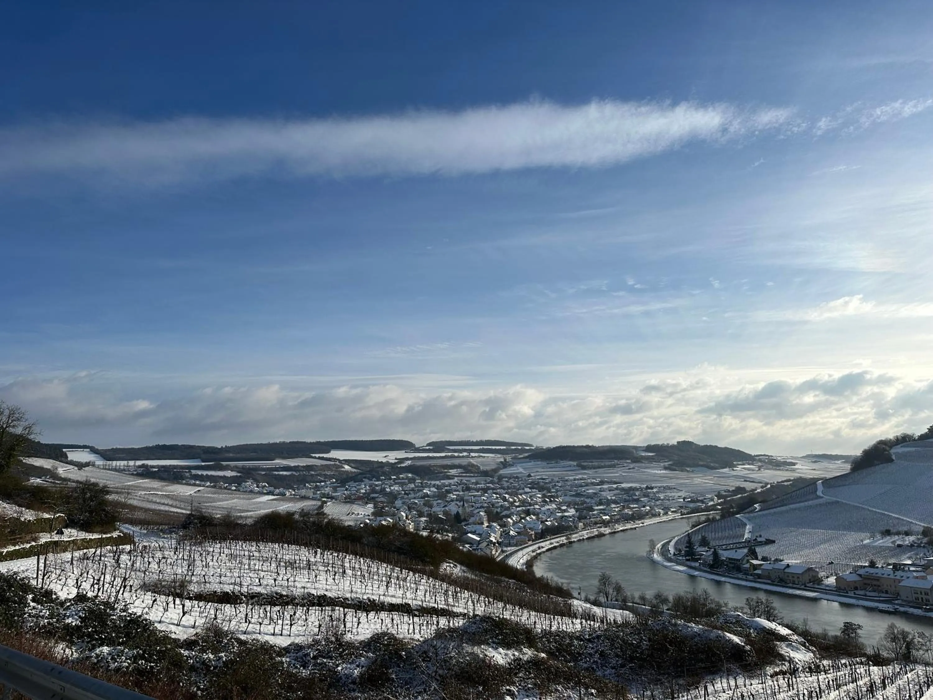 Natural landscape in Gästehaus und Weingut Bernd Frieden