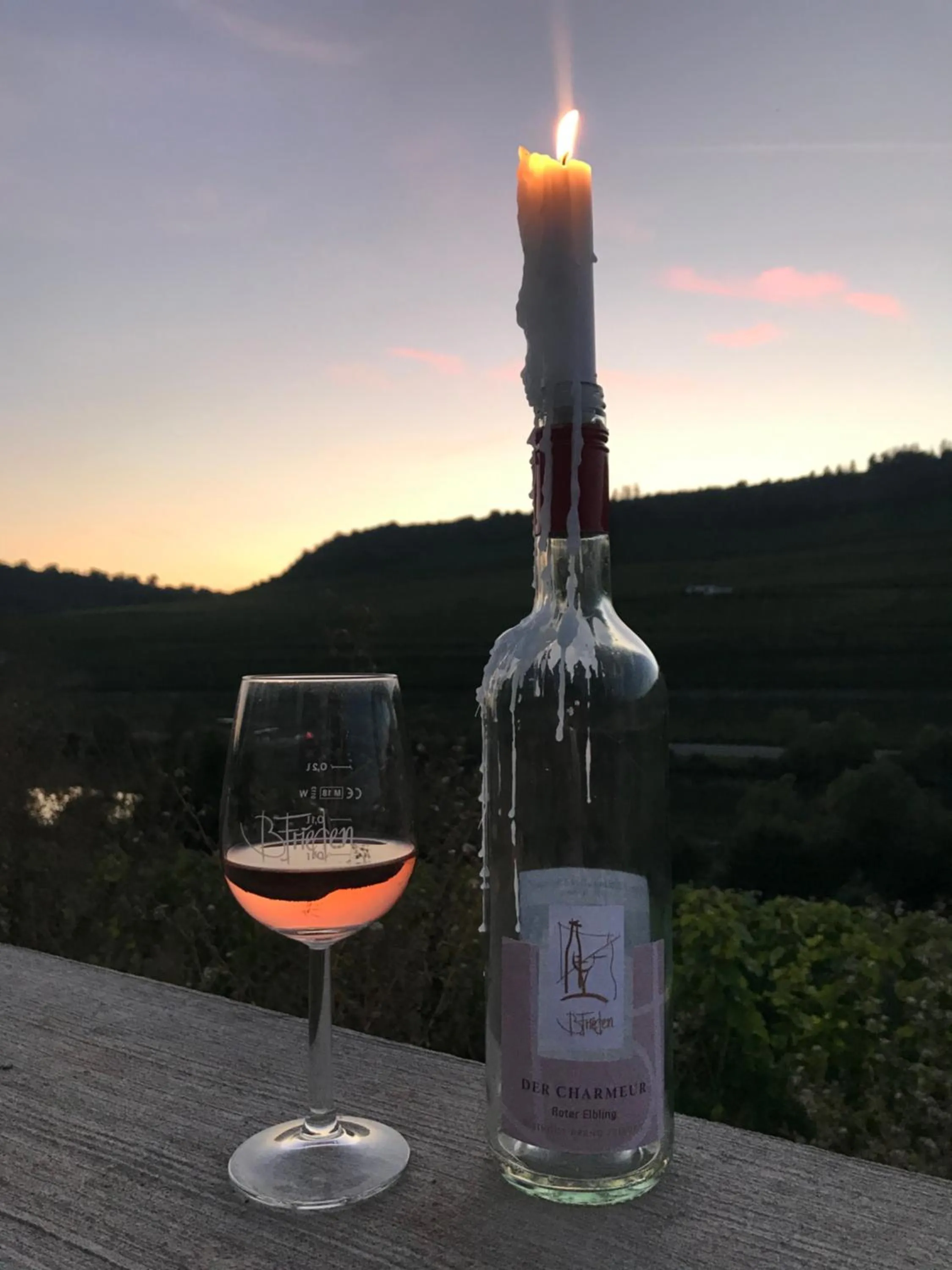 Natural landscape in Gästehaus und Weingut Bernd Frieden