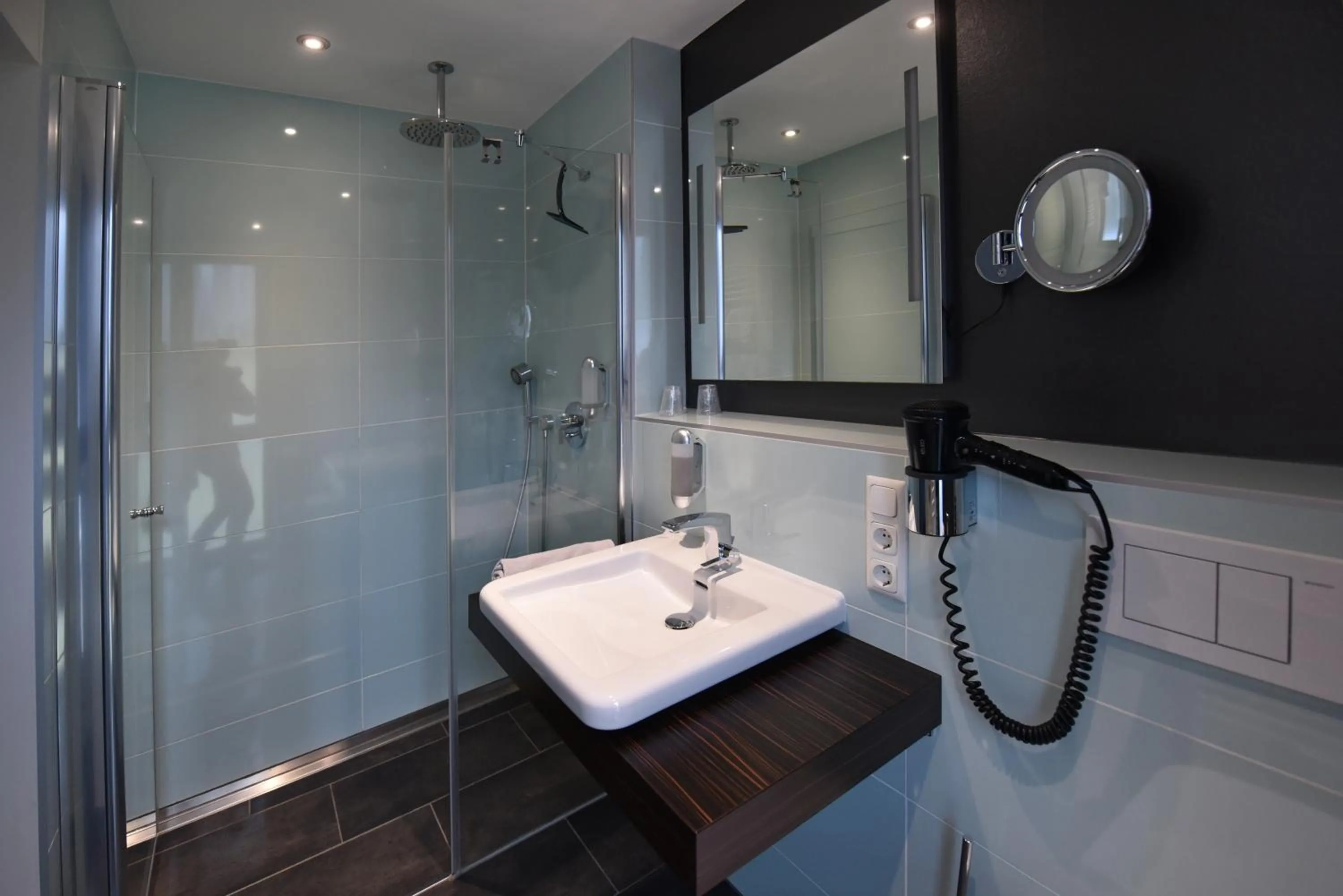 Shower in Gästehaus und Weingut Bernd Frieden