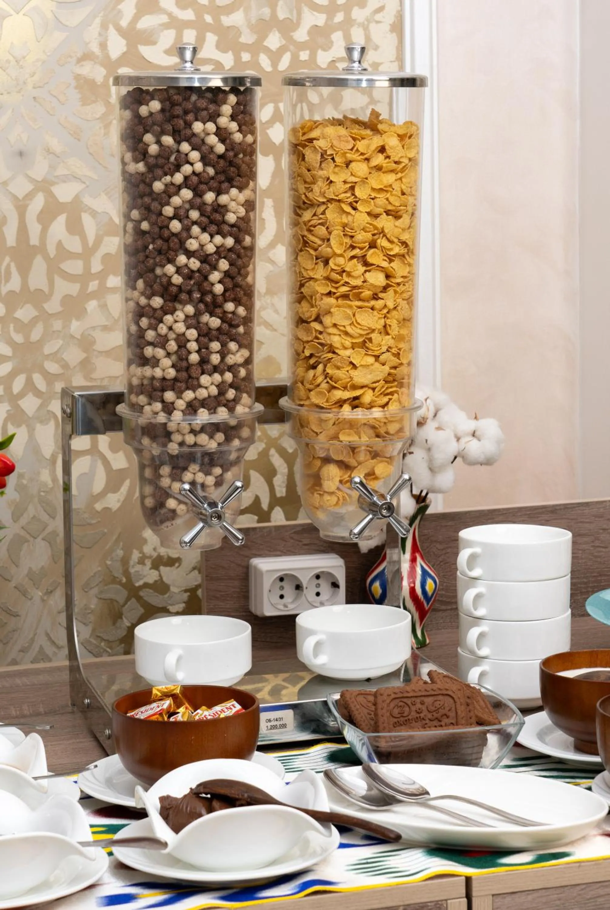 Food in Al Anvar Halal Hotel by HotelPro group