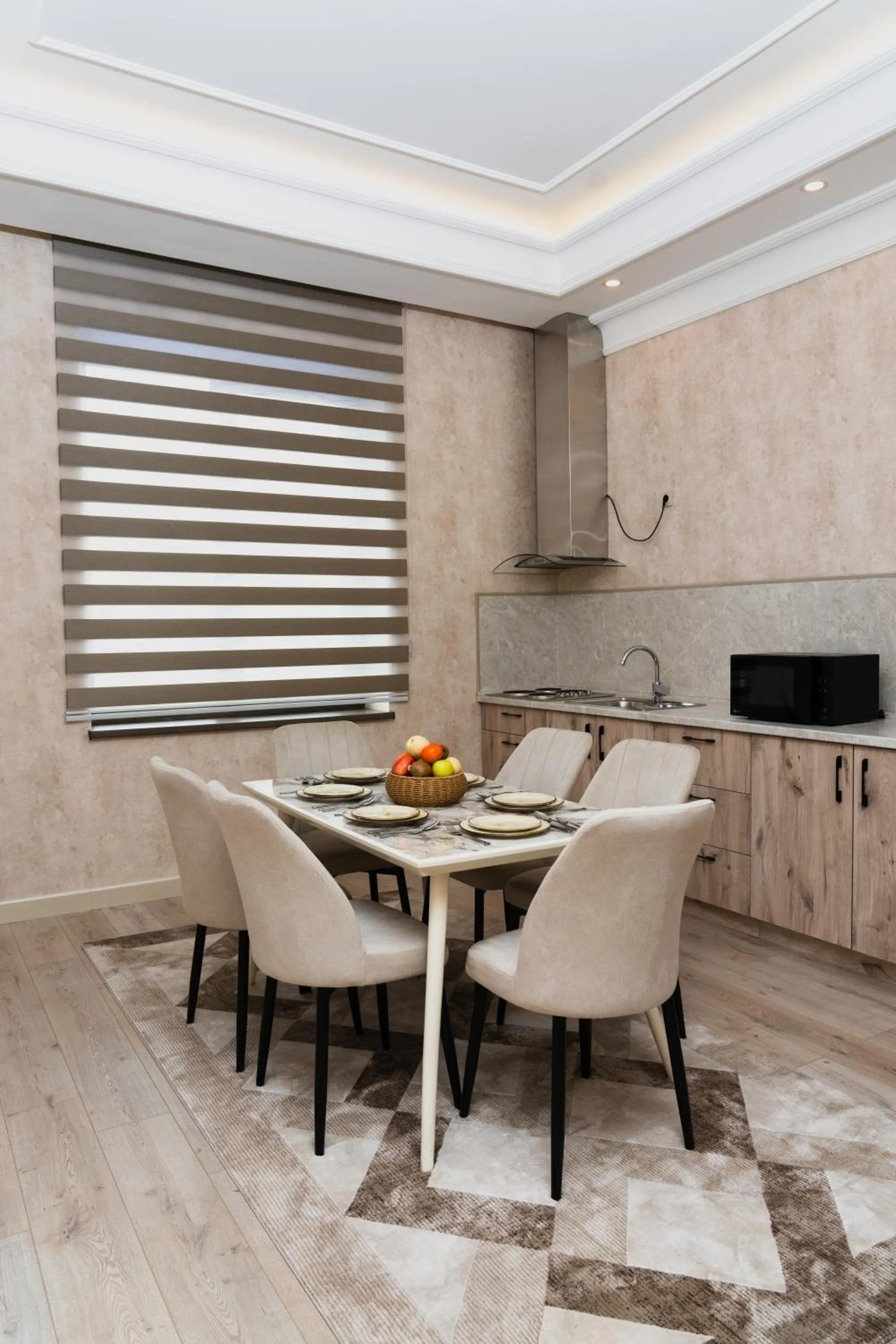 Kitchen or kitchenette in Al Anvar Halal Hotel by HotelPro group